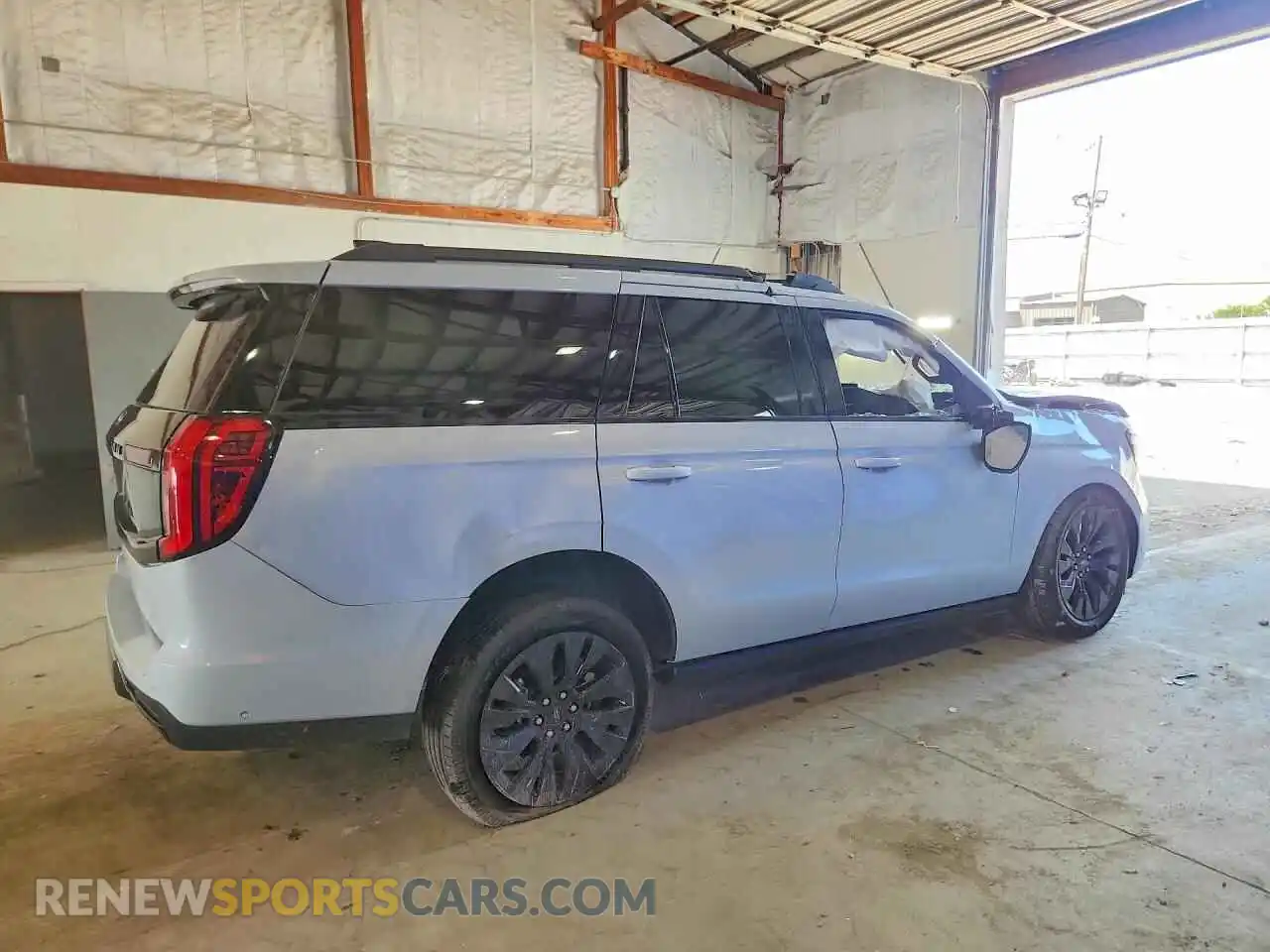 3 Photograph of a damaged car 1FMJU1M83SEA75842 FORD EXPEDITION 2025