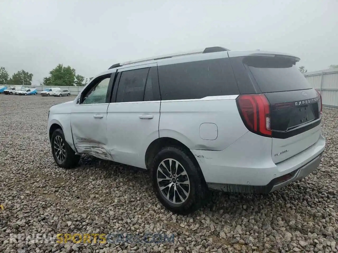 2 Photograph of a damaged car 1FMJU1M84SEA14869 FORD EXPEDITION 2025