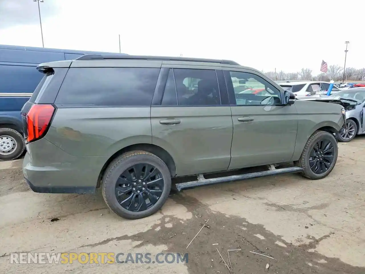 3 Photograph of a damaged car 1FMJU1M85SEA01211 FORD EXPEDITION 2025