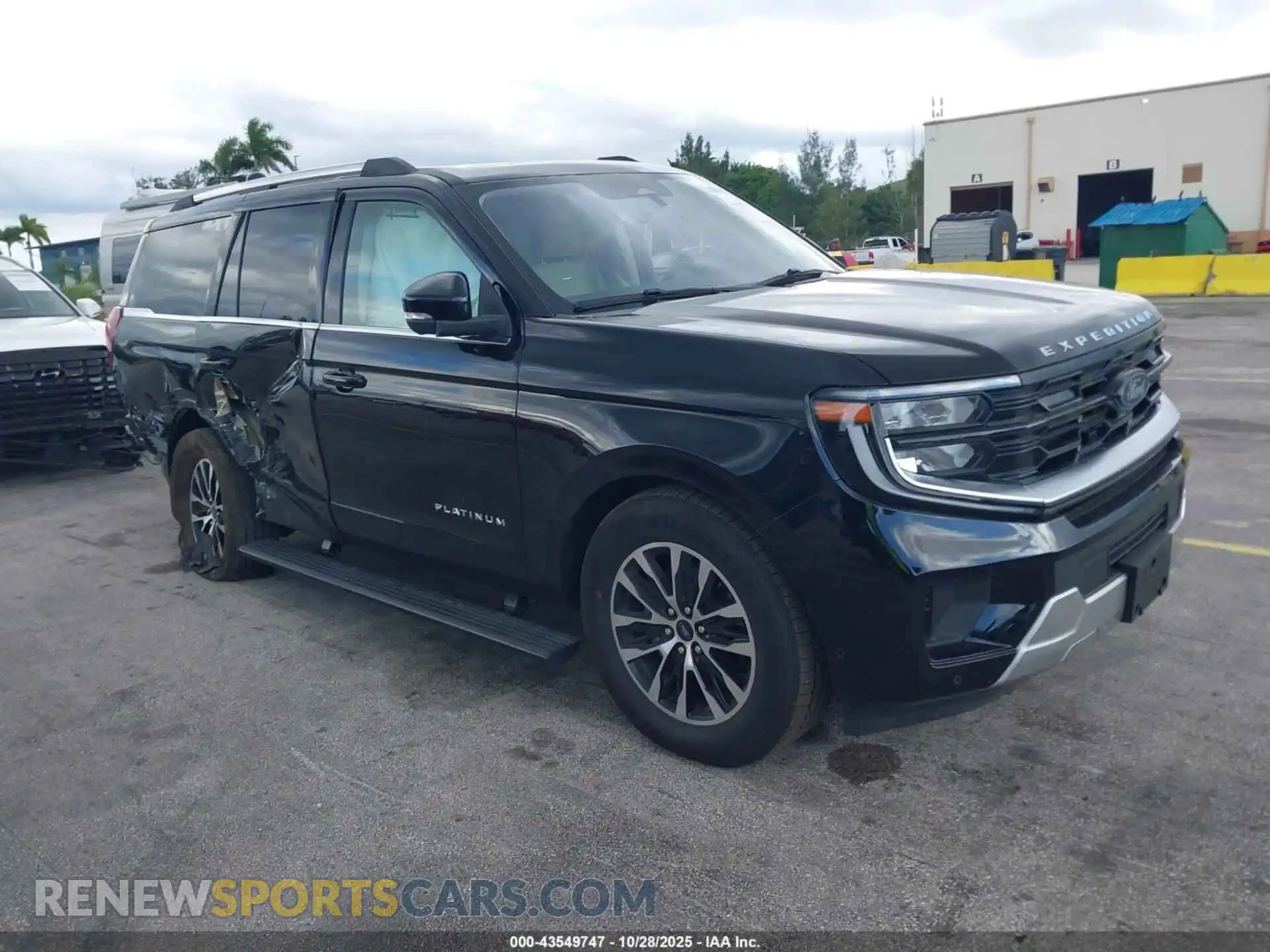 1 Photograph of a damaged car 1FMJU1M85SEA48271 FORD EXPEDITION 2025