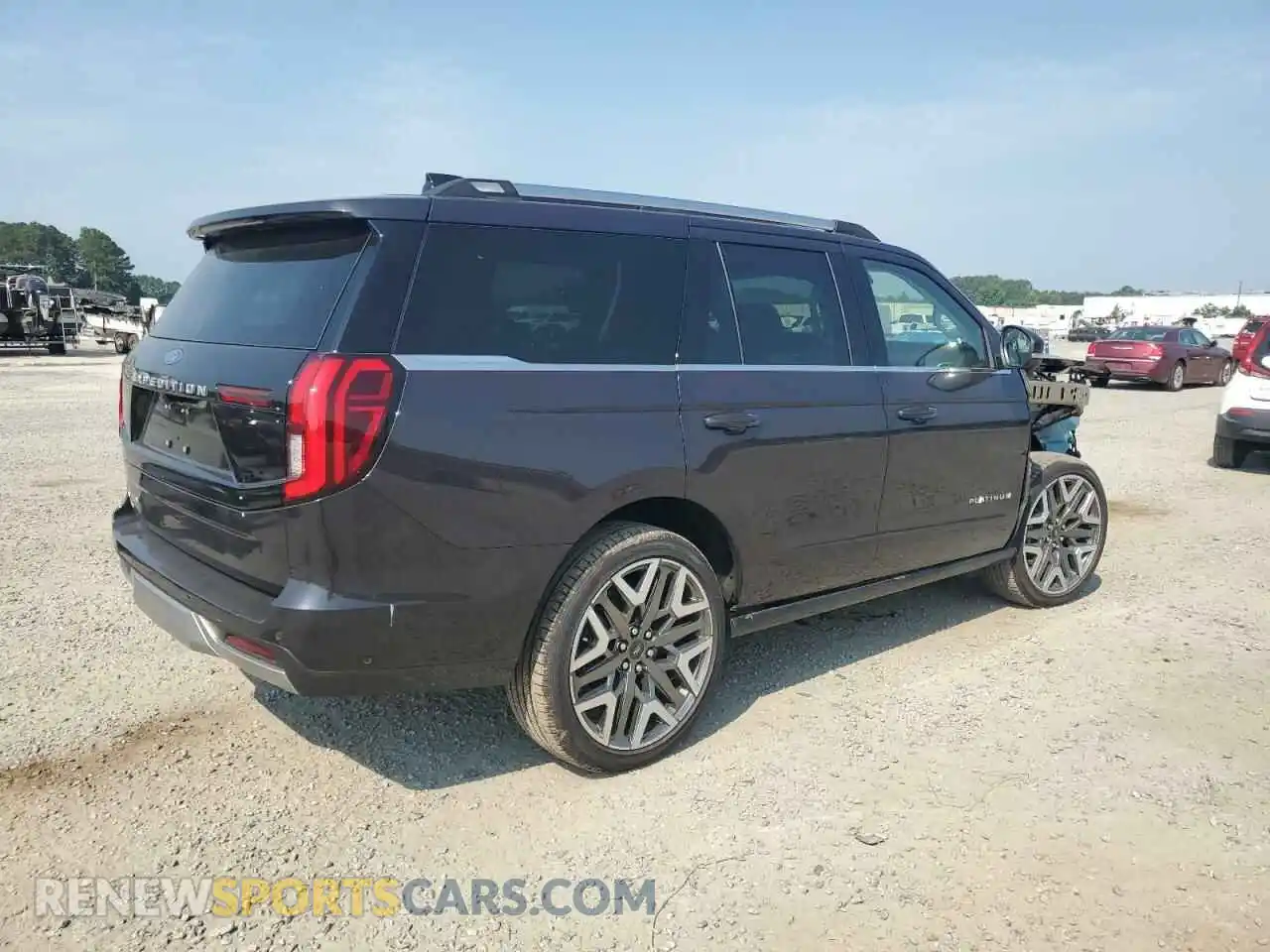 3 Photograph of a damaged car 1FMJU1MG2SEA23772 FORD EXPEDITION 2025