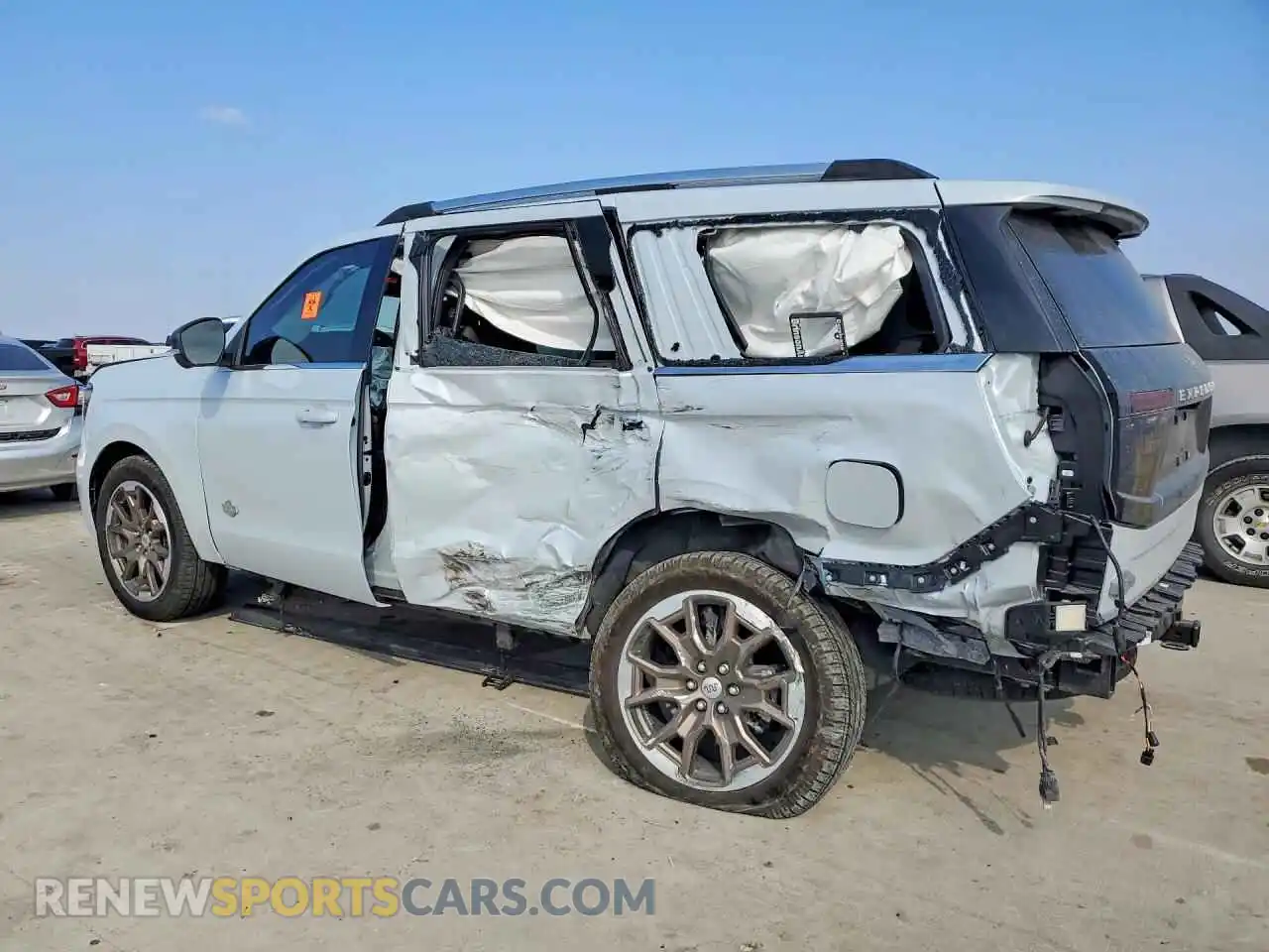 2 Photograph of a damaged car 1FMJU1P81SEA61224 FORD EXPEDITION 2025