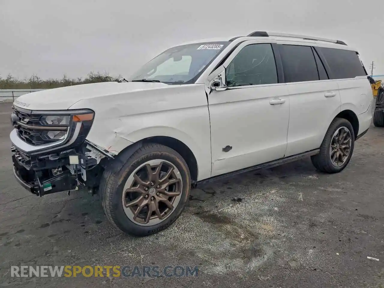 1 Photograph of a damaged car 1FMJU1P87SEA35453 FORD EXPEDITION 2025