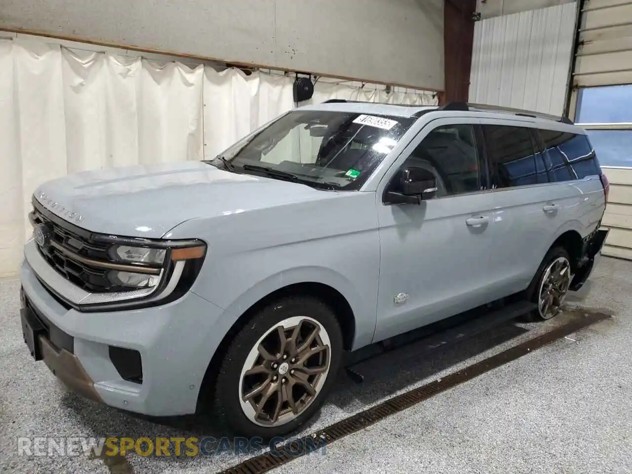 1 Photograph of a damaged car 1FMJU1P89SEA02745 FORD EXPEDITION 2025