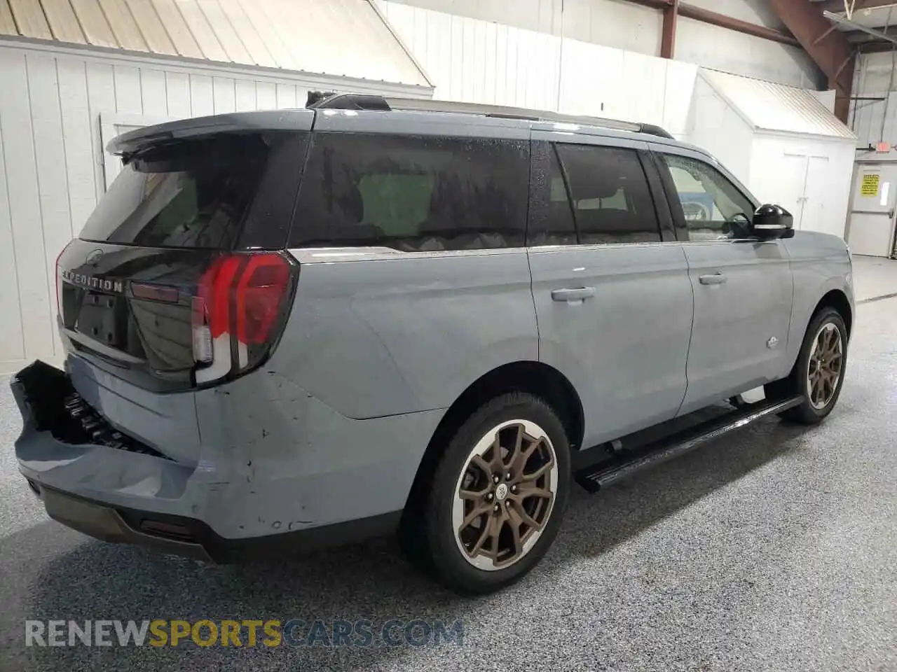 3 Photograph of a damaged car 1FMJU1P89SEA02745 FORD EXPEDITION 2025