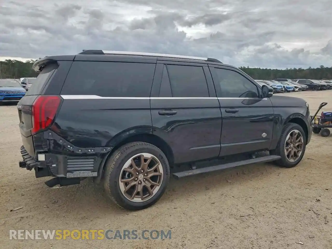 3 Фотография поврежденного автомобиля 1FMJU1P89SEA48320 FORD EXPEDITION 2025