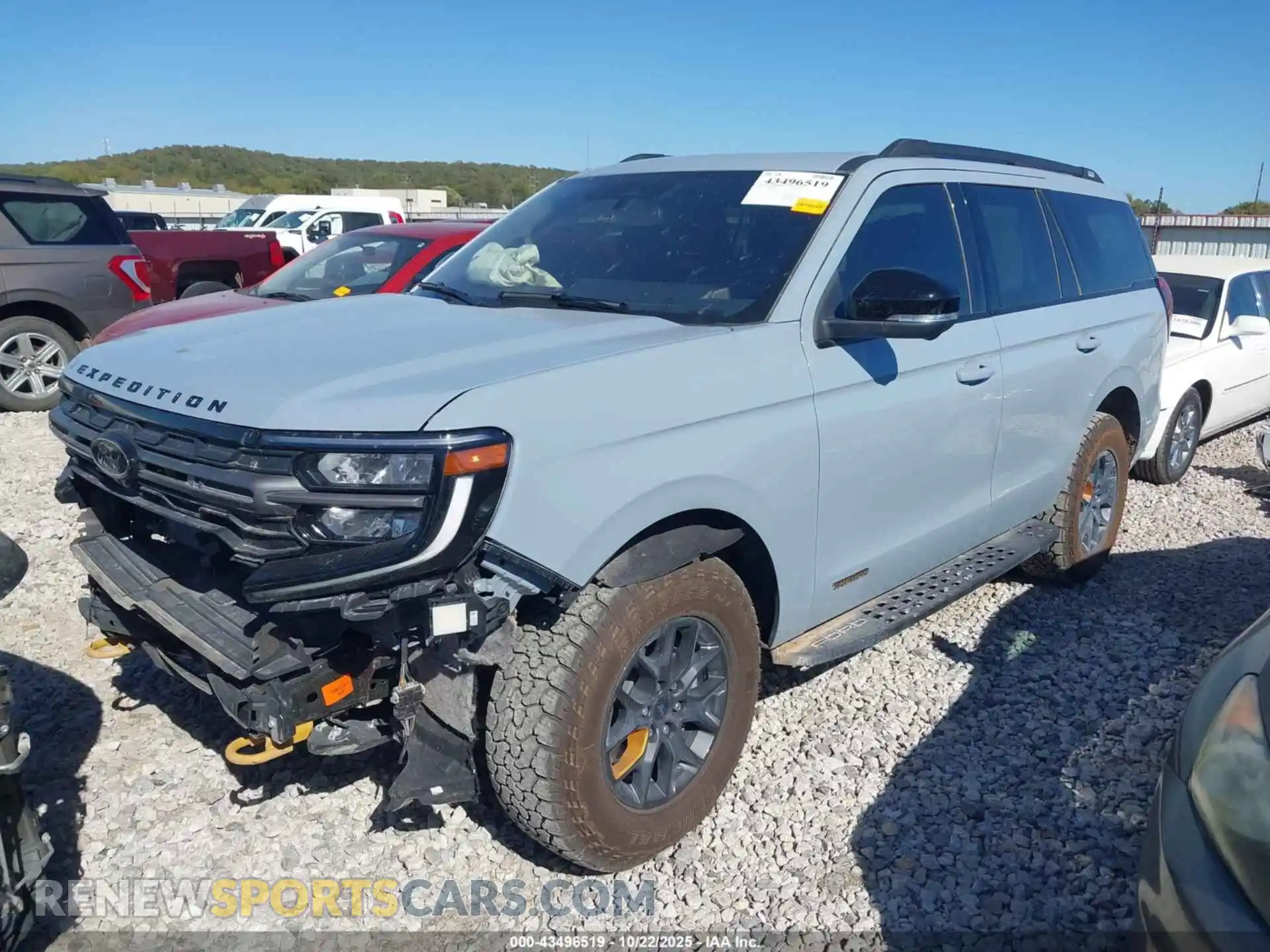2 Фотография поврежденного автомобиля 1FMJU1RG1SEA03392 FORD EXPEDITION 2025