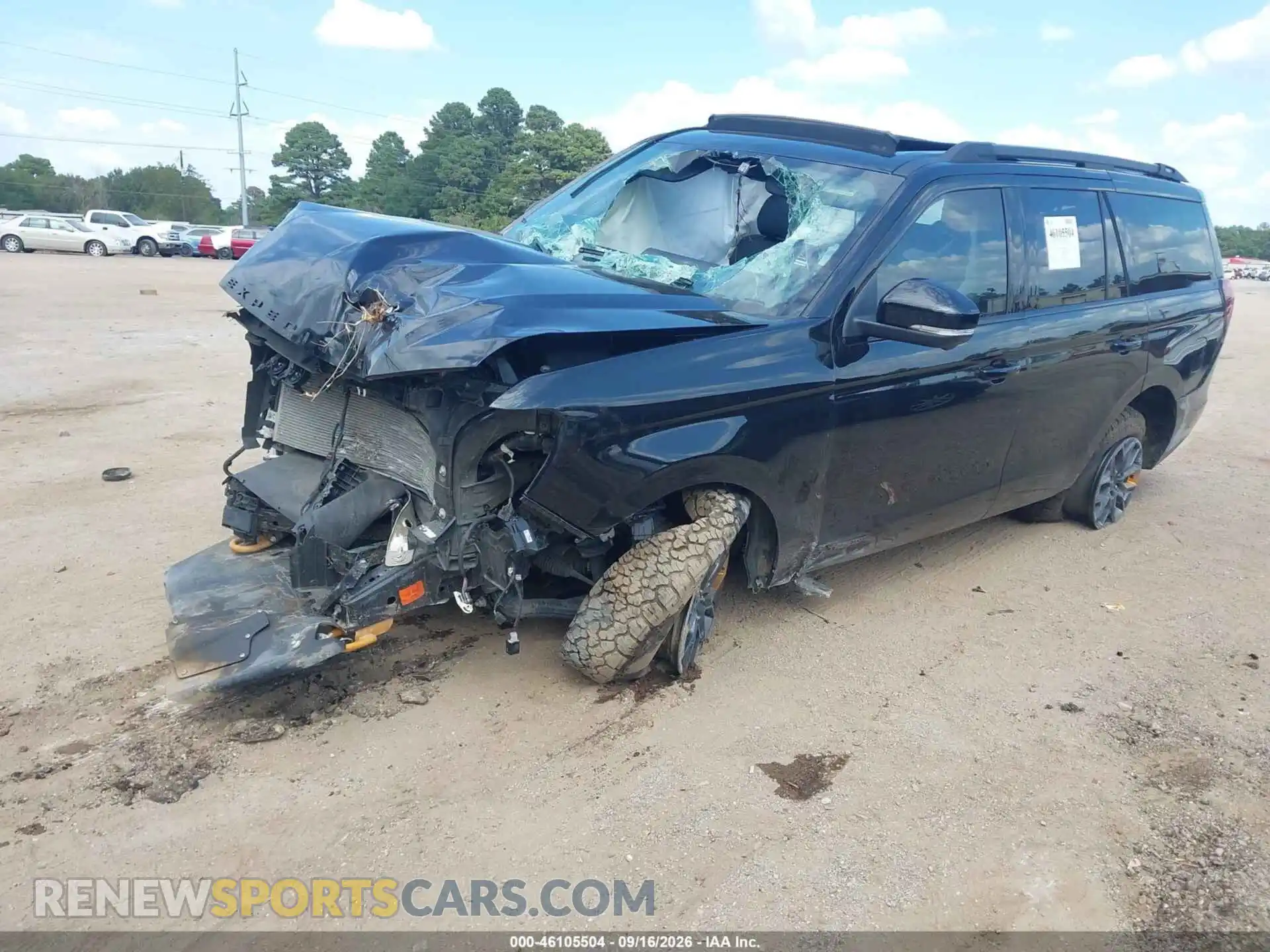 2 Photograph of a damaged car 1FMJU1RG1SEA70171 FORD EXPEDITION 2025