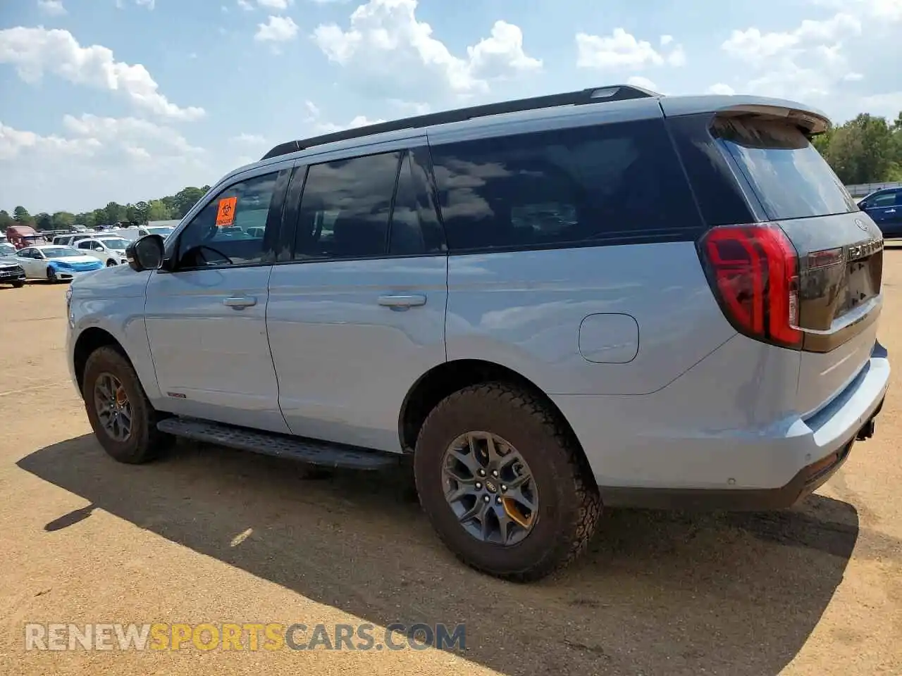 2 Photograph of a damaged car 1FMJU1RG3SEA04639 FORD EXPEDITION 2025