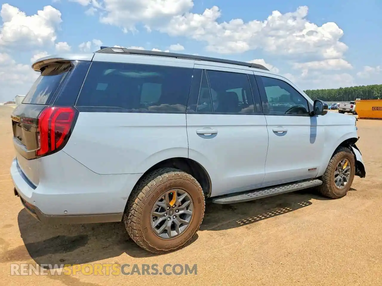 3 Photograph of a damaged car 1FMJU1RG3SEA04639 FORD EXPEDITION 2025