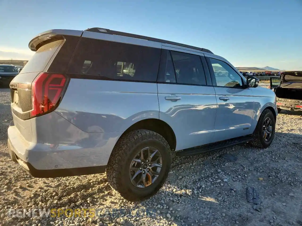 3 fotografías del automóvil dañado 1FMJU1RG5SEA05016 FORD EXPEDITION 2025