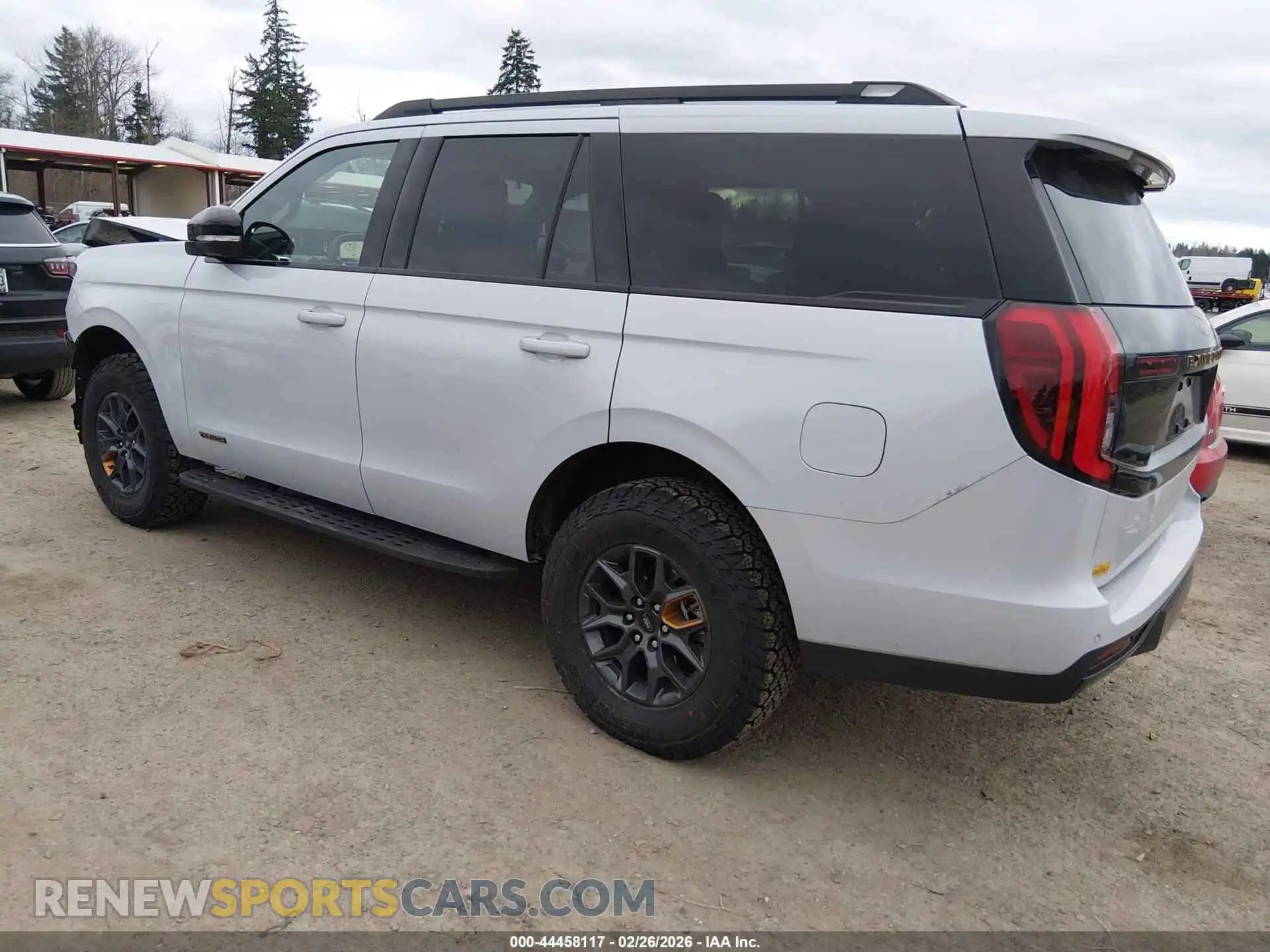 3 Фотография поврежденного автомобиля 1FMJU1RG5SEA72005 FORD EXPEDITION 2025