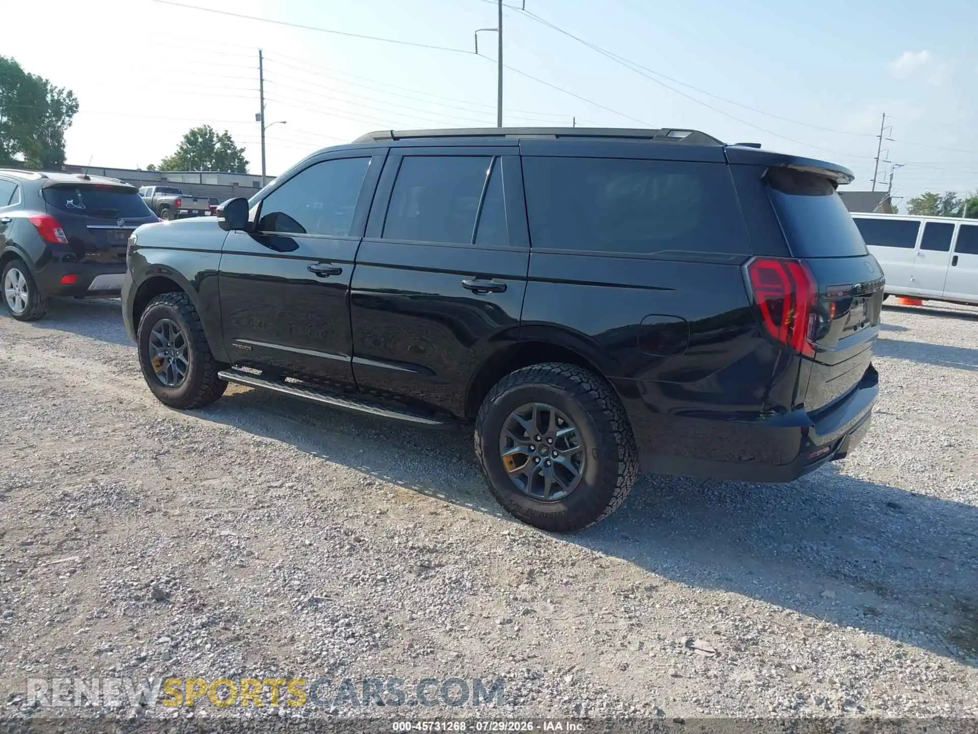 3 Photograph of a damaged car 1FMJU1RG5SEA75258 FORD EXPEDITION 2025