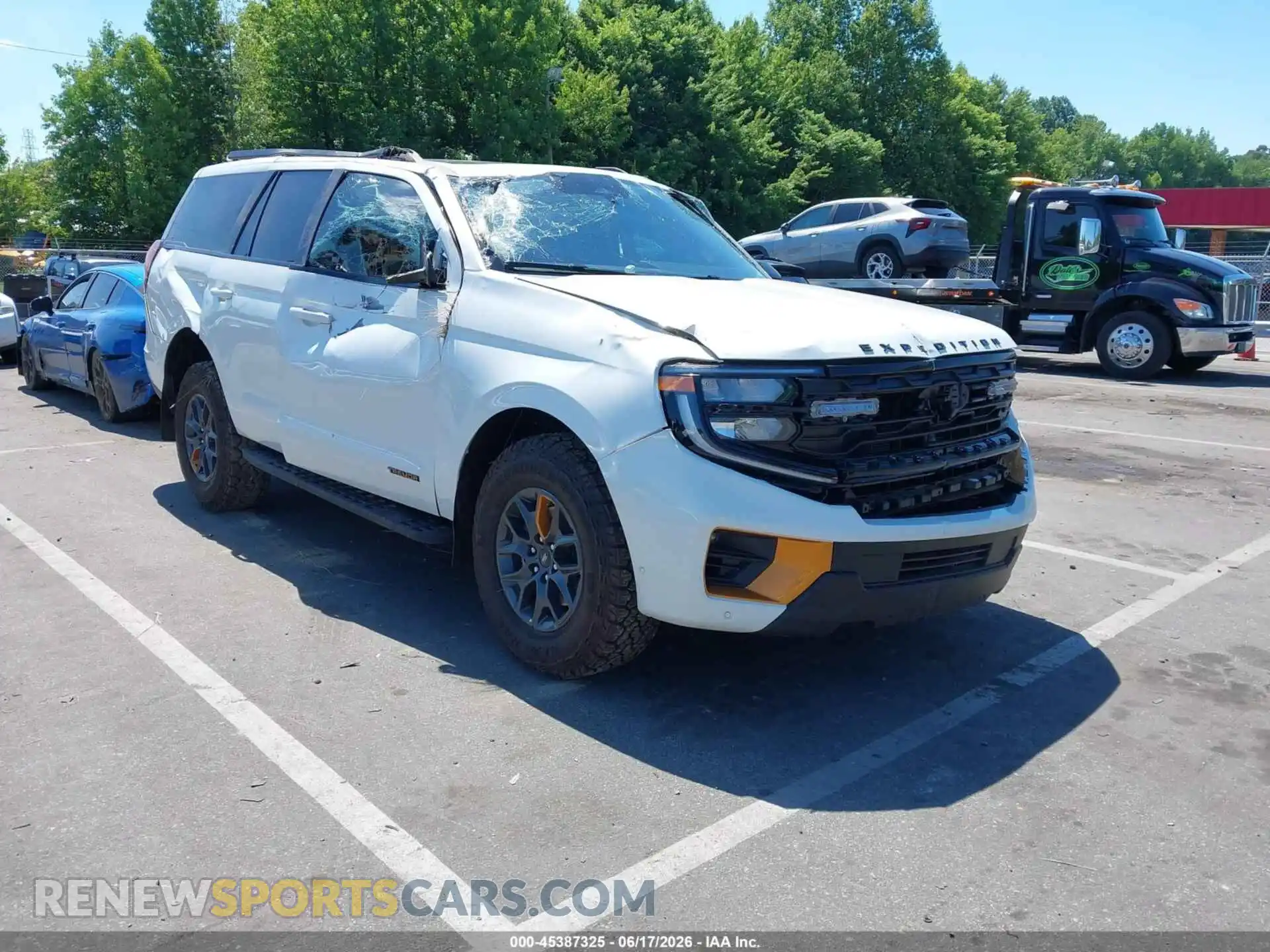 1 Photograph of a damaged car 1FMJU1RG6SEA53348 FORD EXPEDITION 2025