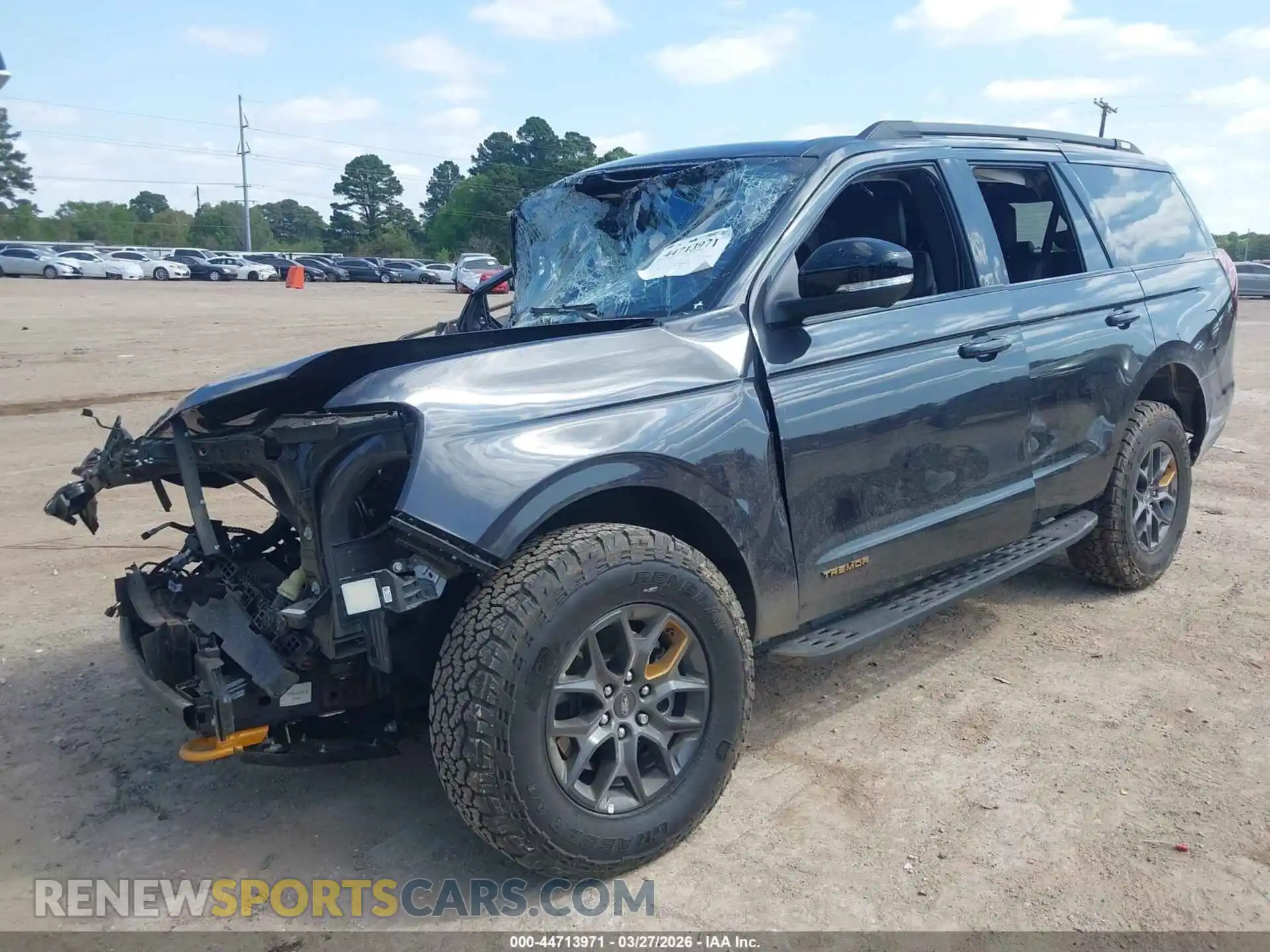 2 Photograph of a damaged car 1FMJU1RG8SEA49611 FORD EXPEDITION 2025