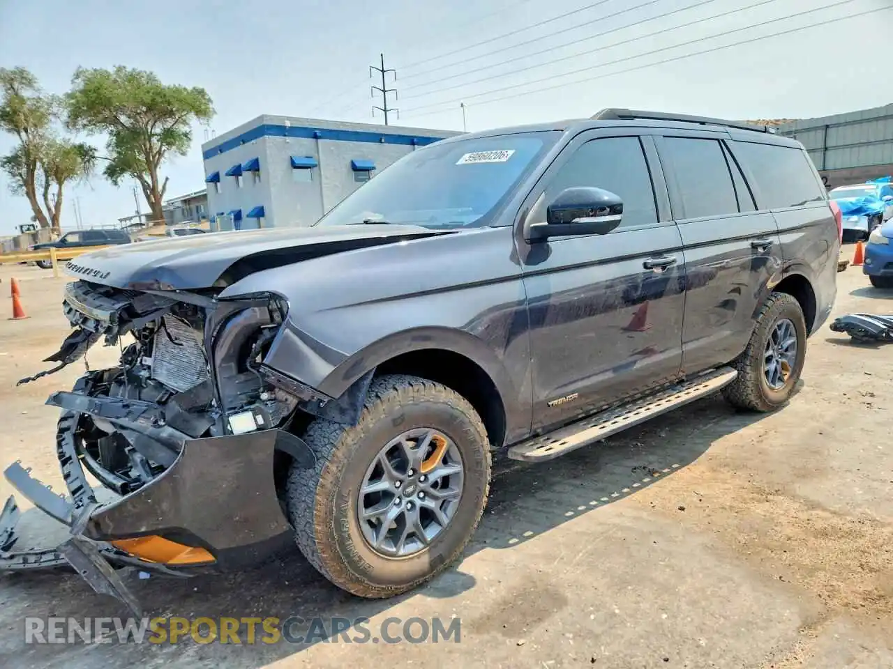 1 Photograph of a damaged car 1FMJU1RG9SEA13992 FORD EXPEDITION 2025