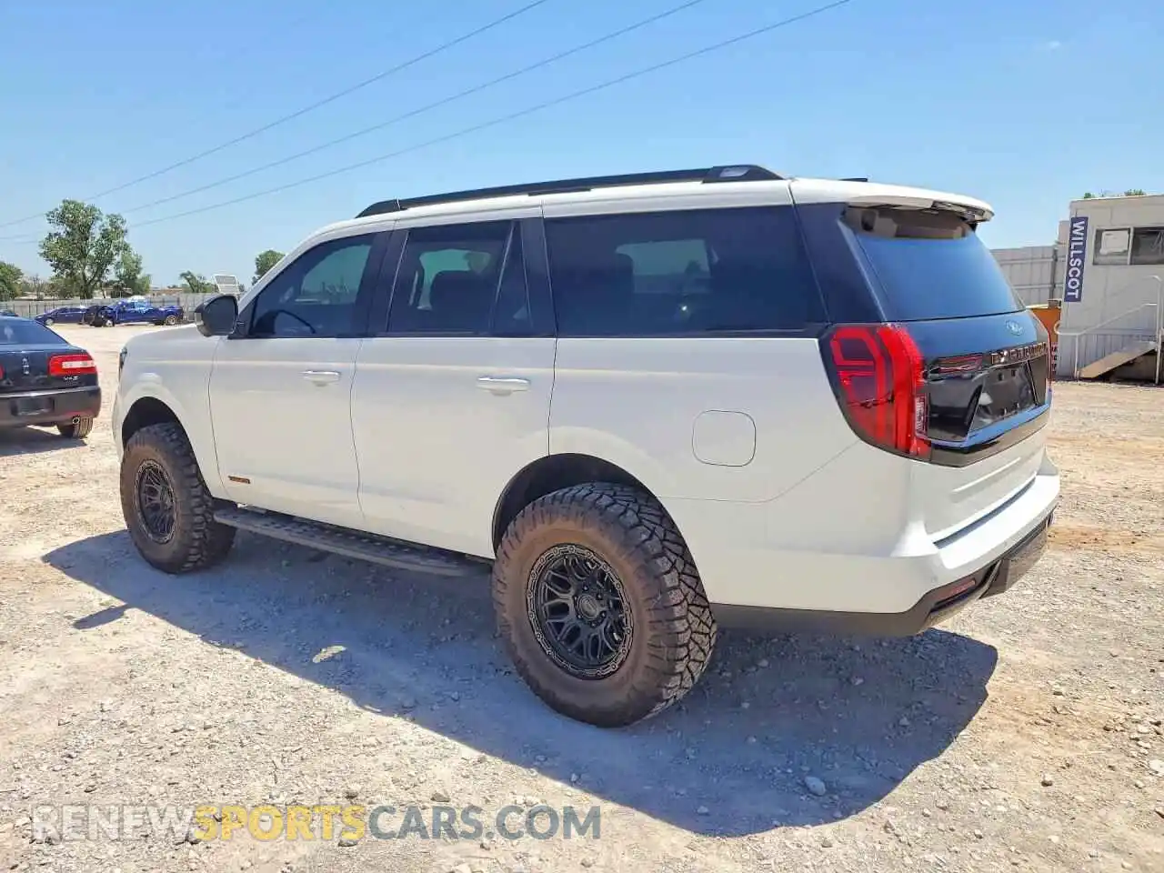 2 Photograph of a damaged car 1FMJU1RG9SEA69673 FORD EXPEDITION 2025