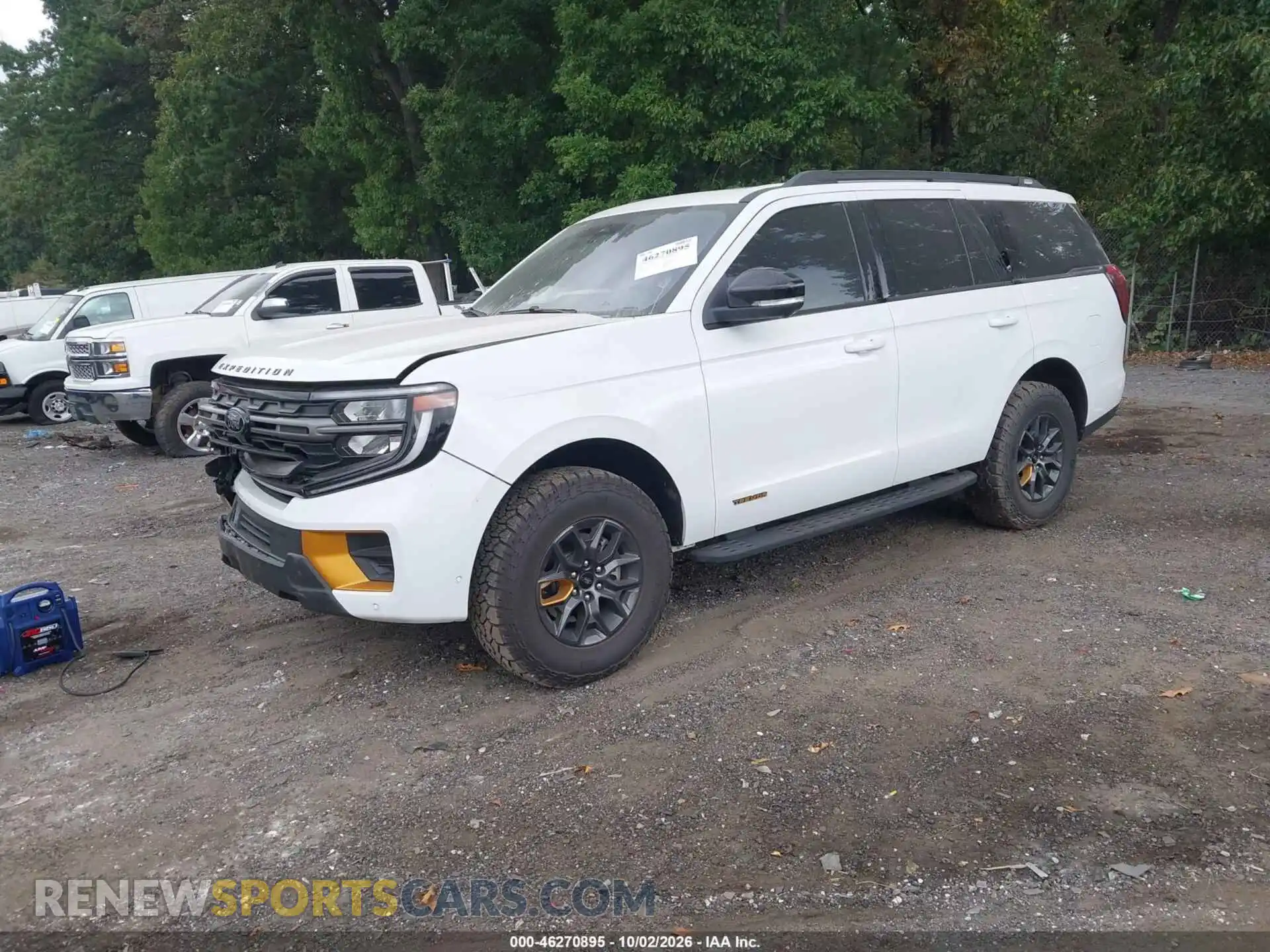 2 Photograph of a damaged car 1FMJU1RGXSEA21289 FORD EXPEDITION 2025