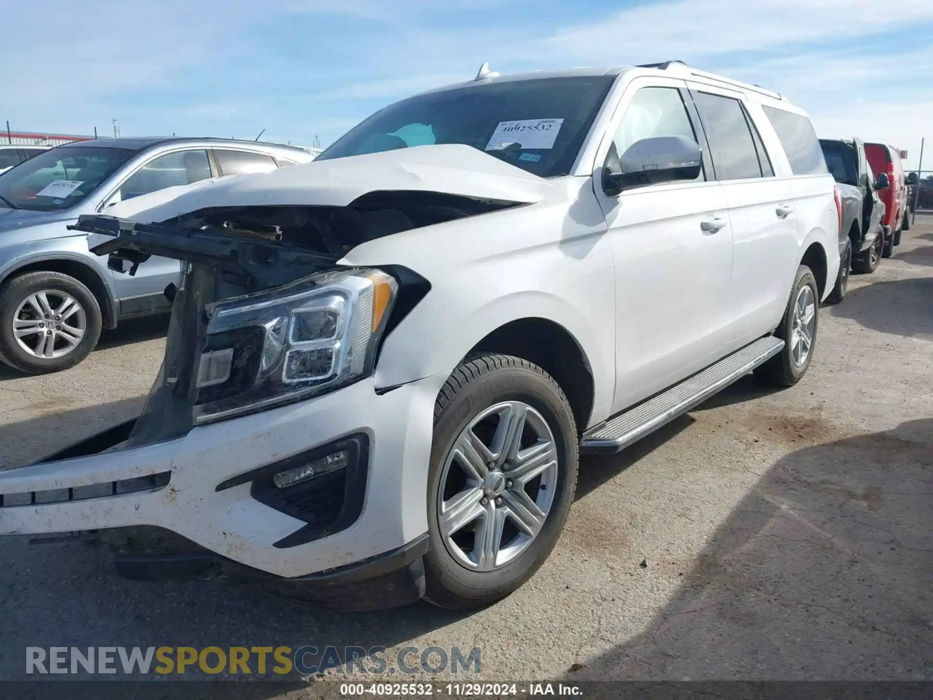 2 Photograph of a damaged car 1FMJK1HTXKEA54863 FORD EXPEDITION MAX 2019