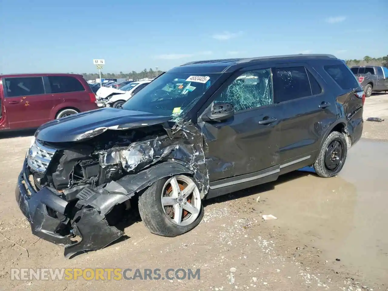 1 Photograph of a damaged car 1FM5K7D82KGB02379 FORD EXPLORER 2019