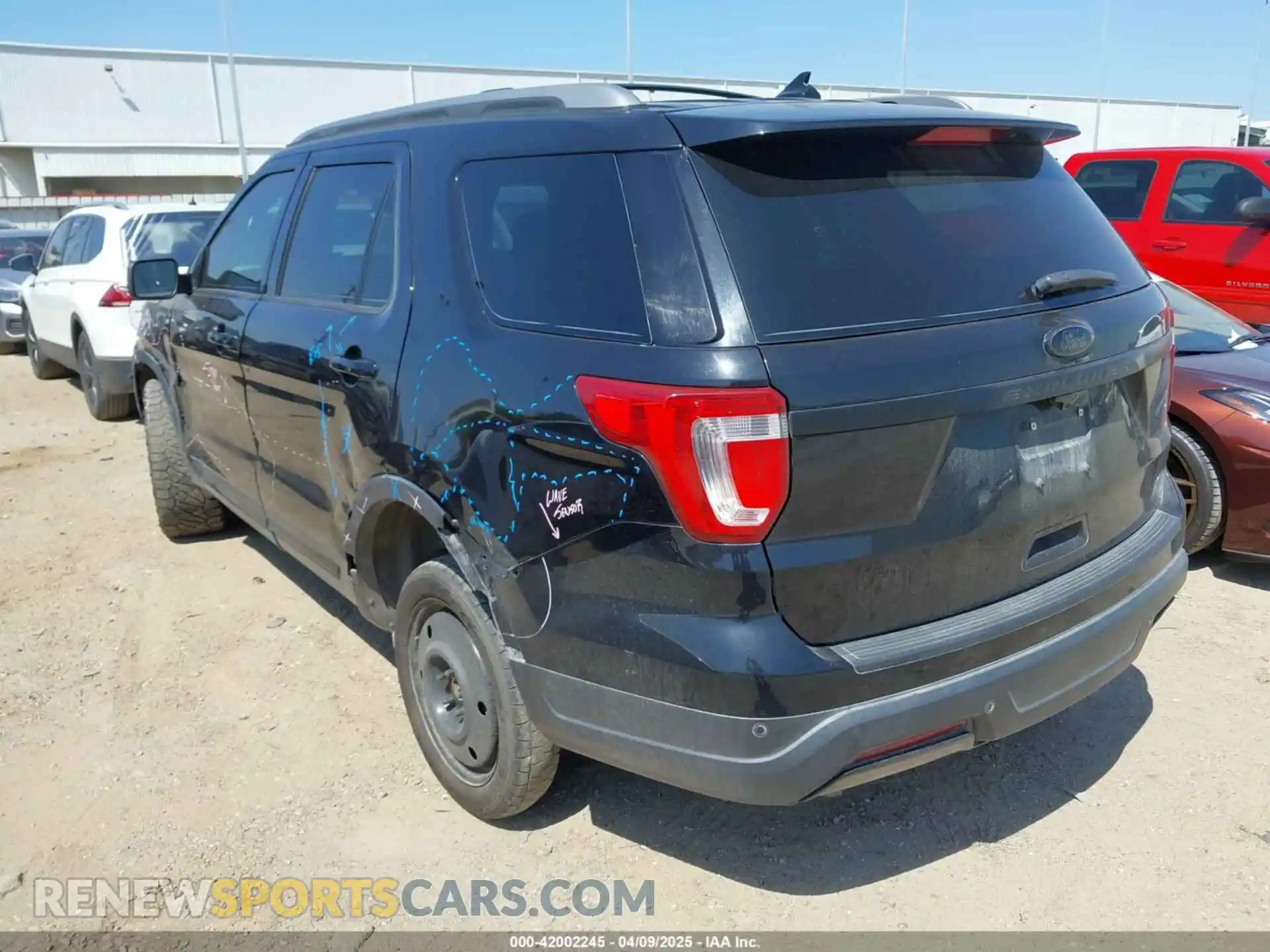 3 Photograph of a damaged car 1FM5K7D83KGA39907 FORD EXPLORER 2019