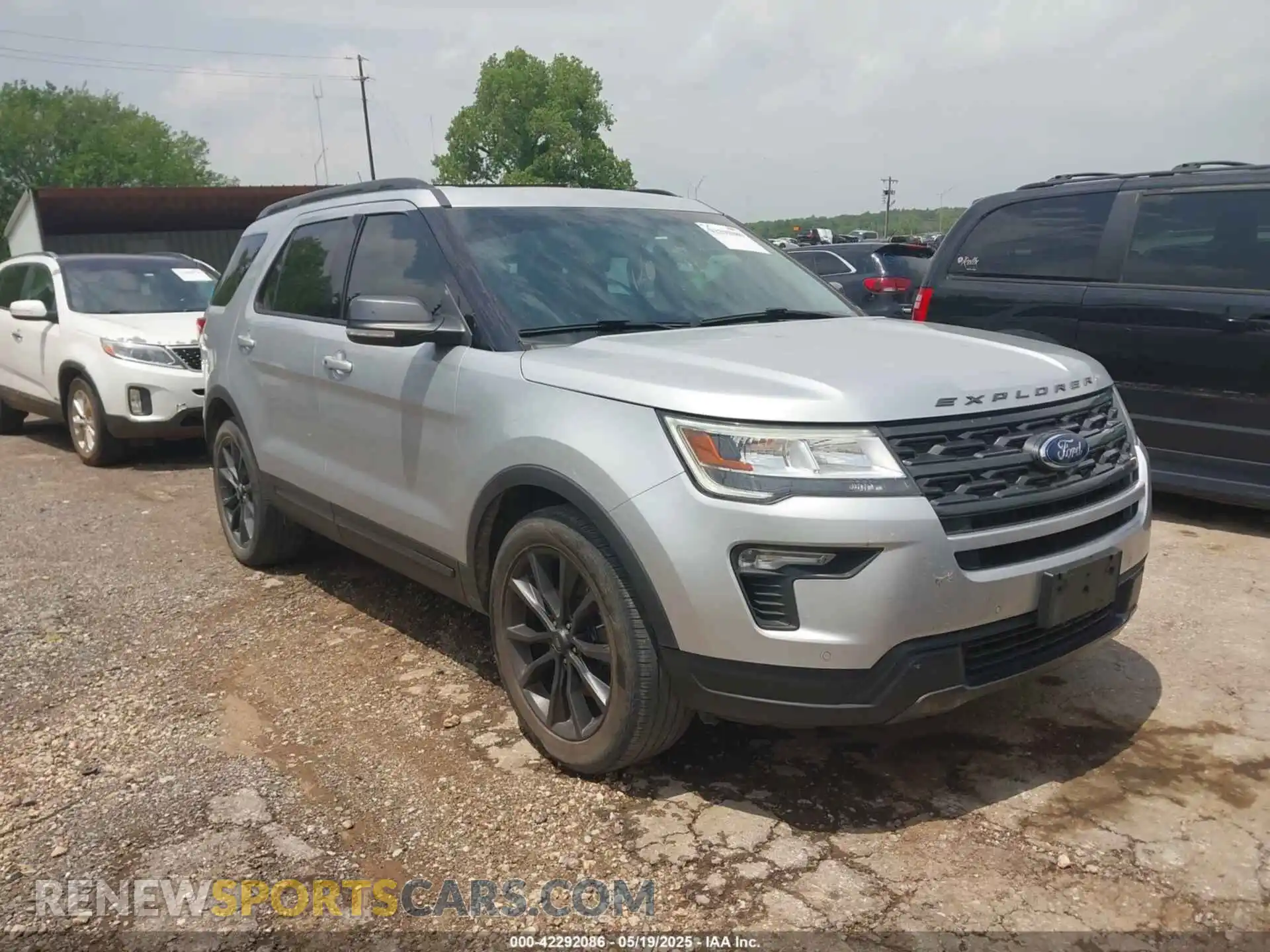 1 Photograph of a damaged car 1FM5K7D8XKGA08413 FORD EXPLORER 2019