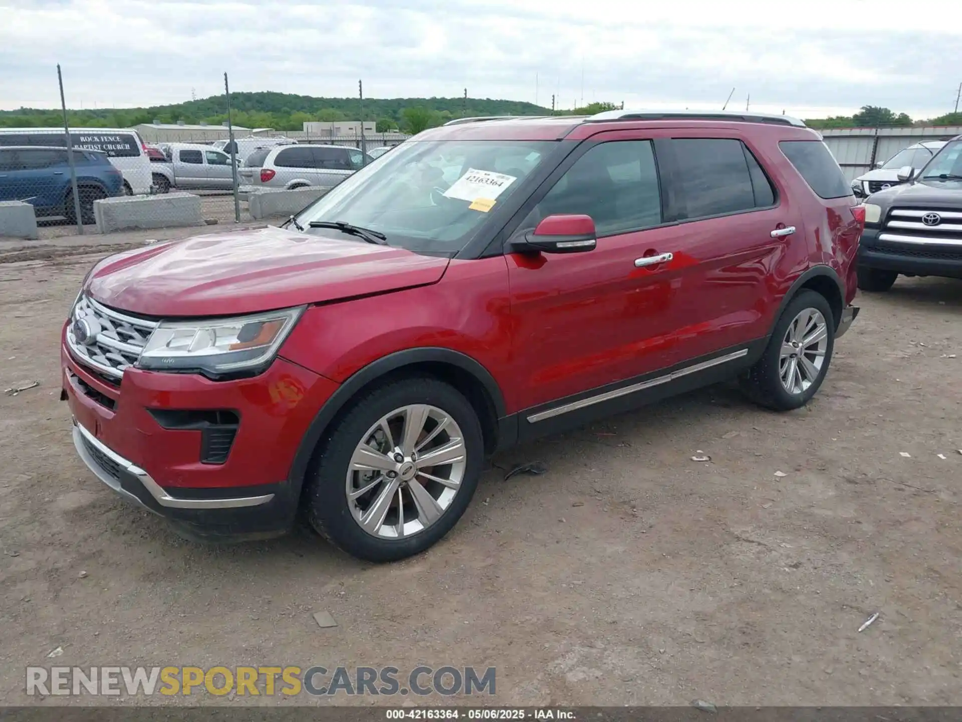 2 Фотография поврежденного автомобиля 1FM5K7F86KGB47547 FORD EXPLORER 2019