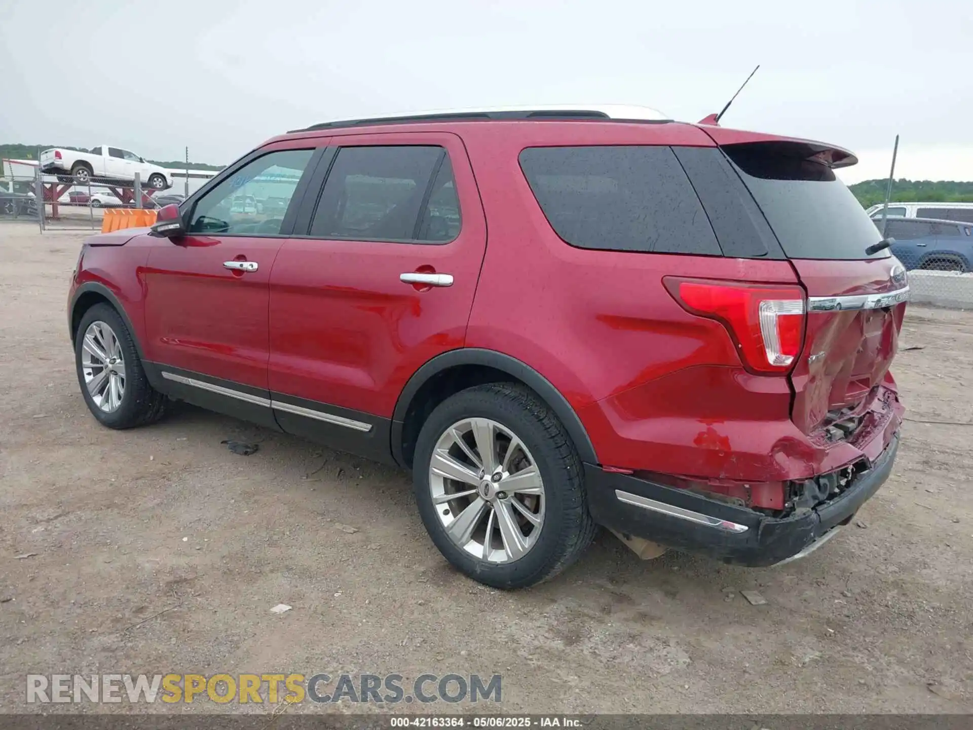 3 Фотография поврежденного автомобиля 1FM5K7F86KGB47547 FORD EXPLORER 2019