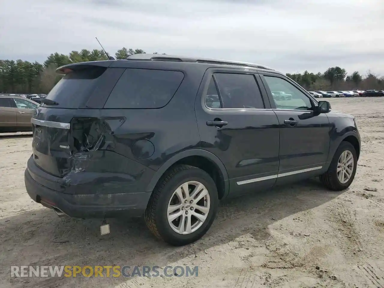 3 Photograph of a damaged car 1FM5K8DH4KGA43776 FORD EXPLORER 2019