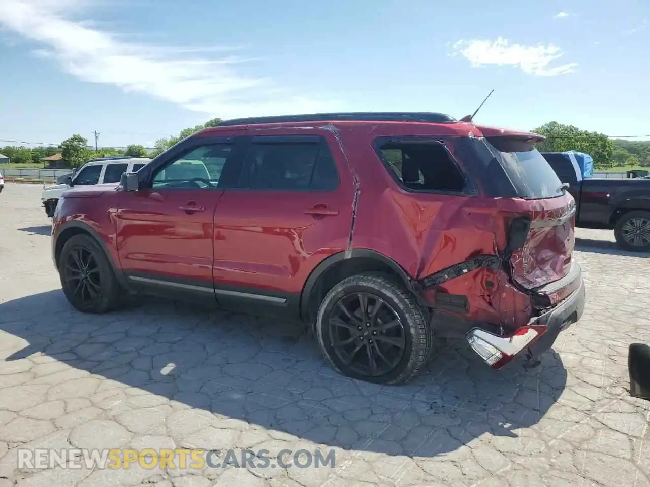 2 Photograph of a damaged car 1FM5K8DH7KGA66873 FORD EXPLORER 2019