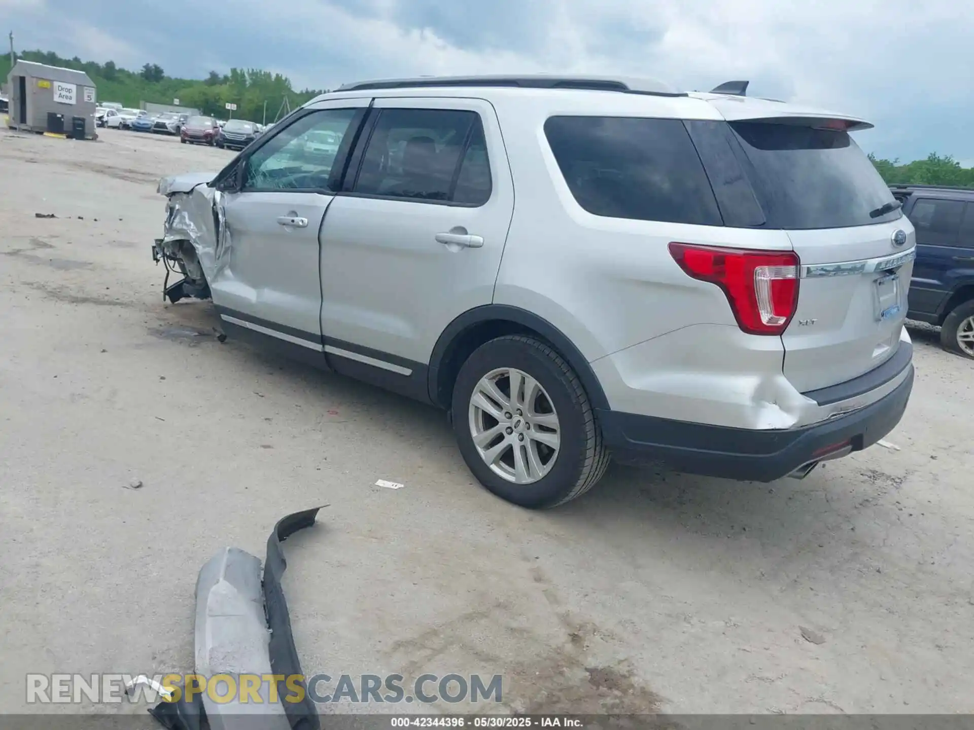 3 Photograph of a damaged car 1FM5K8DH7KGA82765 FORD EXPLORER 2019