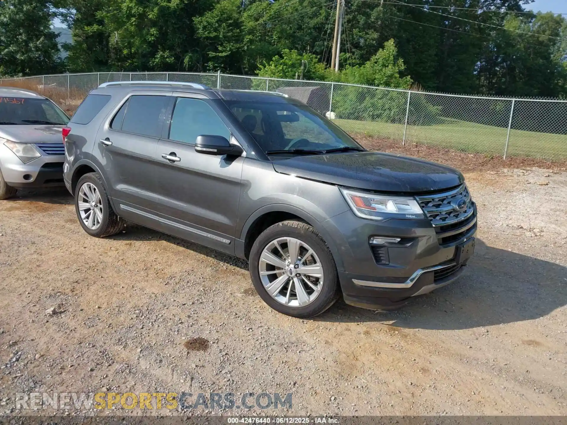 1 Photograph of a damaged car 1FM5K8F82KGB43324 FORD EXPLORER 2019