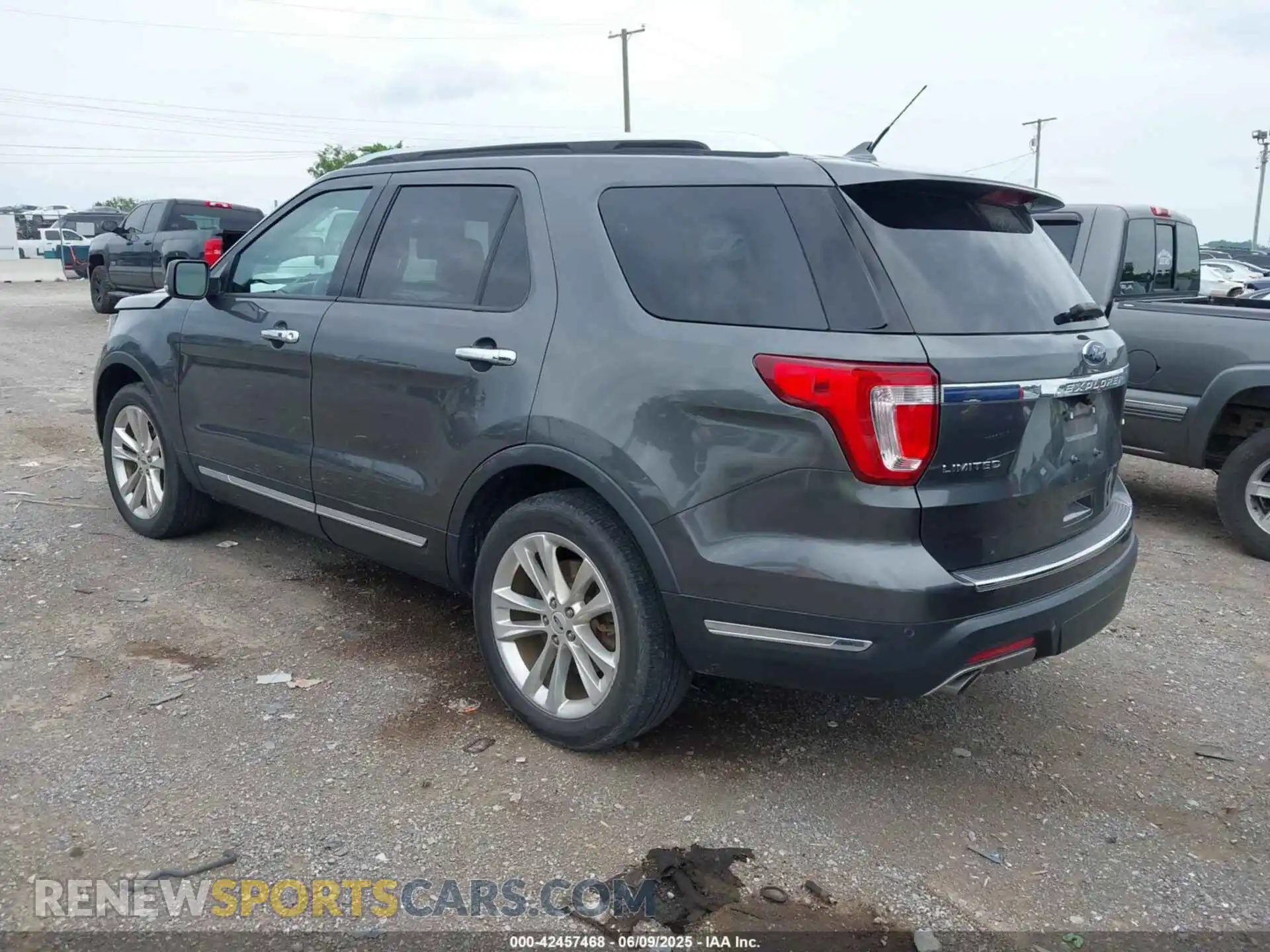 3 Photograph of a damaged car 1FM5K8F83KGA75504 FORD EXPLORER 2019