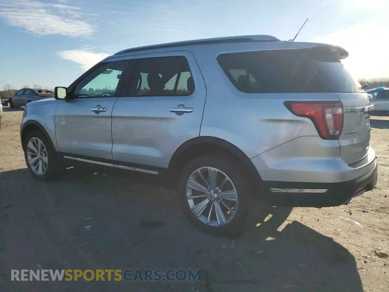 2 fotografías del automóvil dañado 1FM5K8F8XKGA97144 FORD EXPLORER 2019