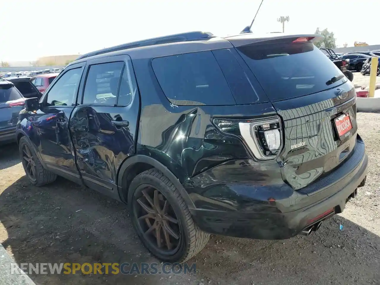 2 Фотография поврежденного автомобиля 1FM5K8GT0KGA73308 FORD EXPLORER 2019