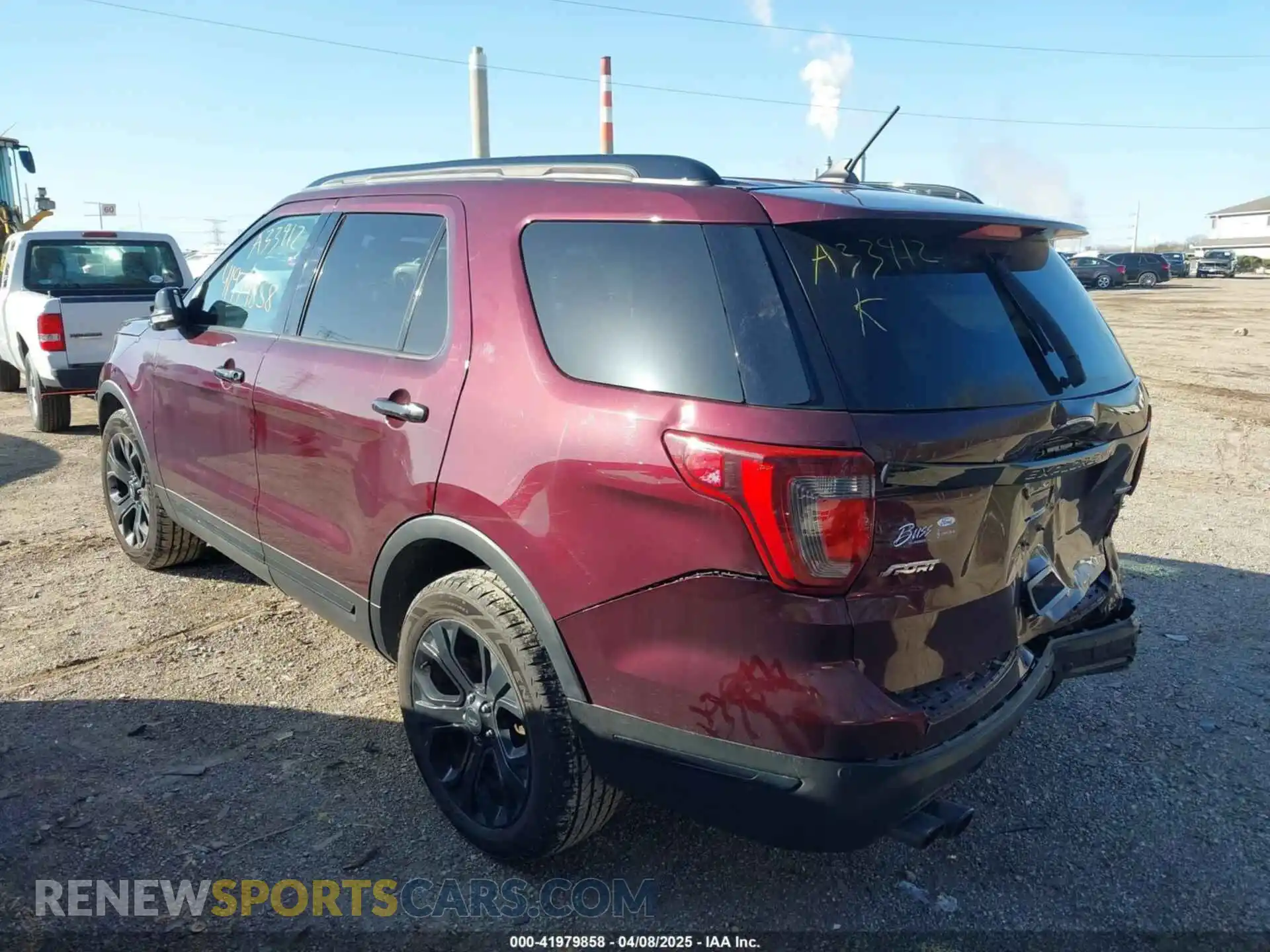 3 Photograph of a damaged car 1FM5K8GT2KGA33912 FORD EXPLORER 2019