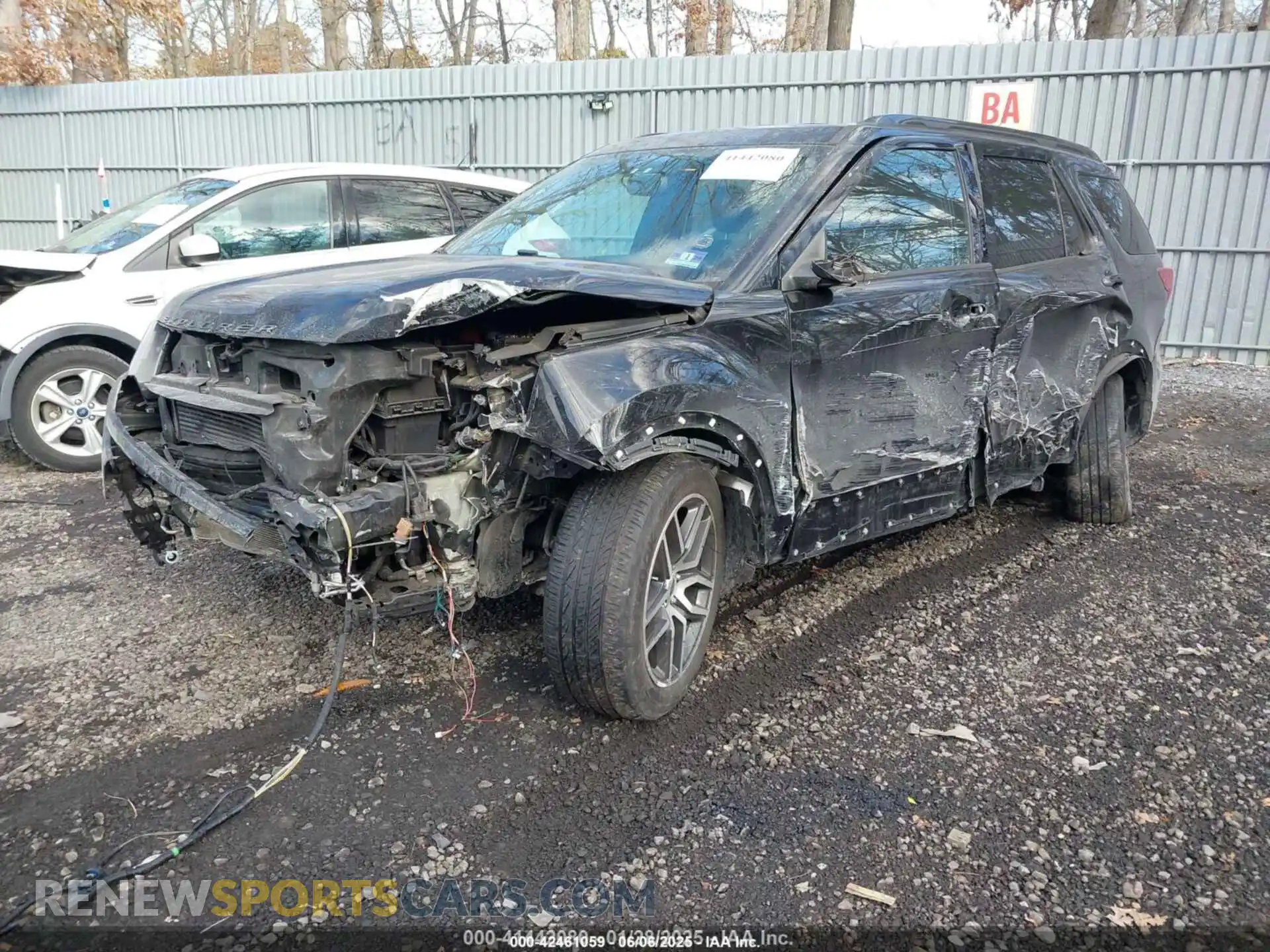 2 Photograph of a damaged car 1FM5K8GTXKGA18347 FORD EXPLORER 2019