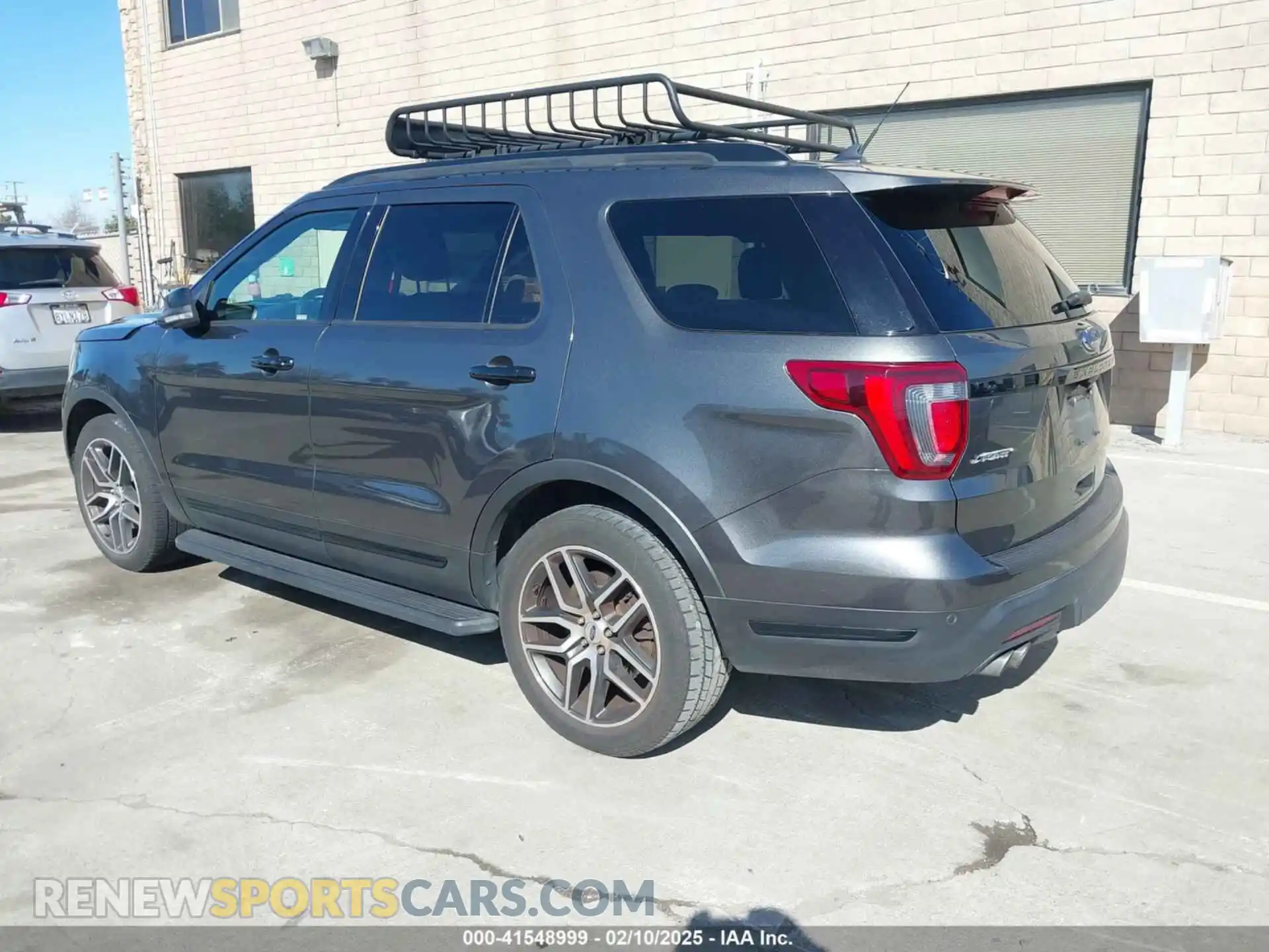 3 Photograph of a damaged car 1FM5K8GTXKGA42549 FORD EXPLORER 2019