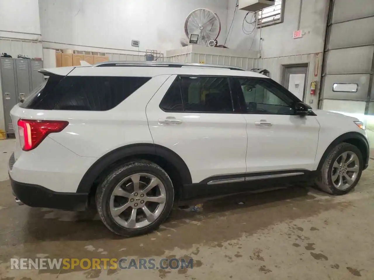 3 Photograph of a damaged car 1FM5K8HC9LGA03645 FORD EXPLORER 2020