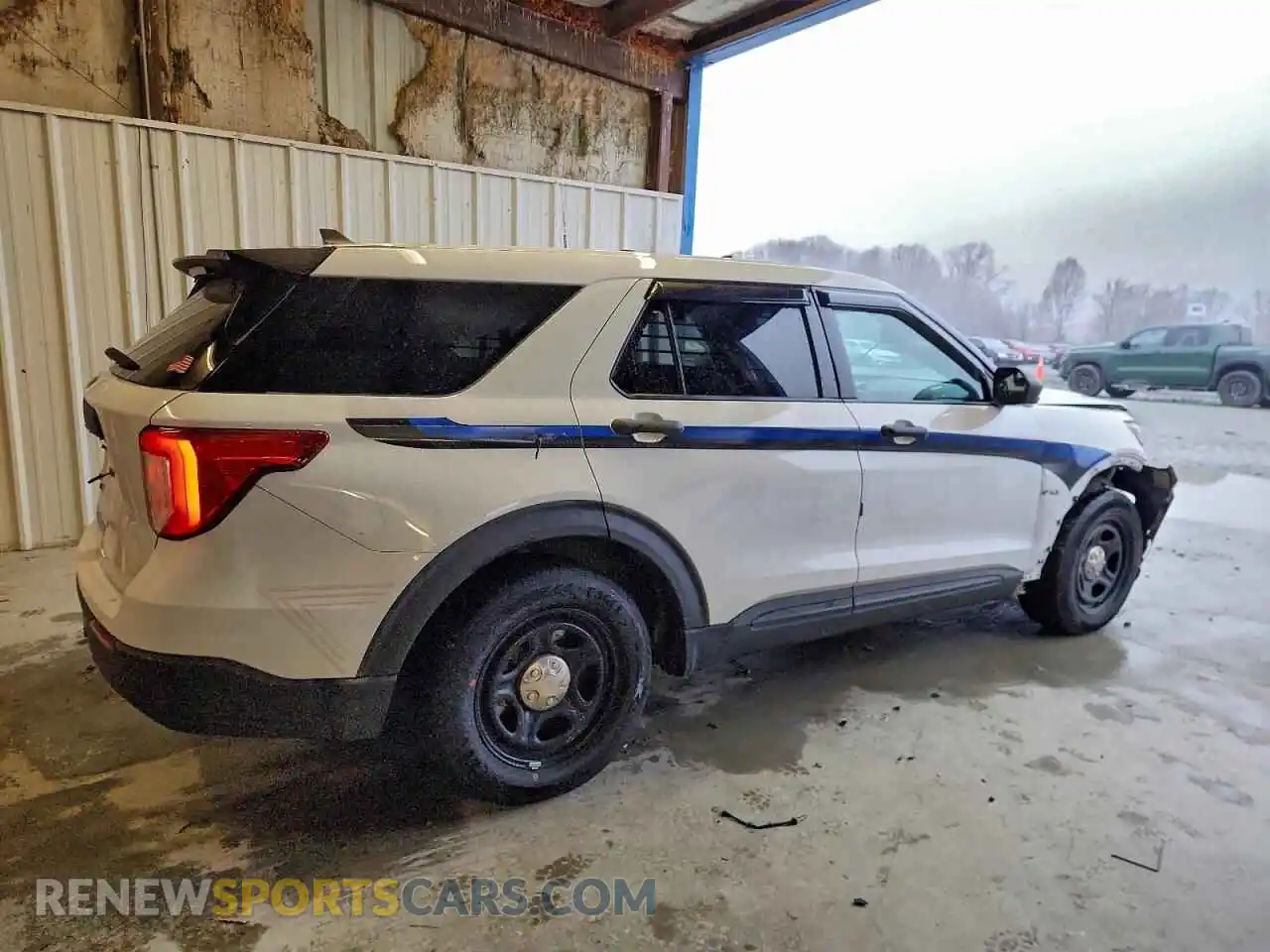 3 Photograph of a damaged car 1FM5K8AB2MGA42676 FORD EXPLORER 2021