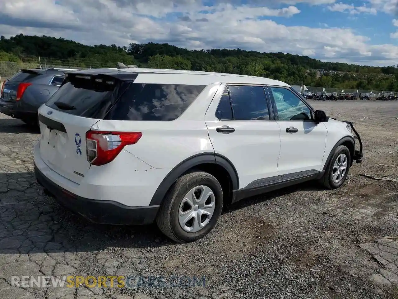 3 Фотография поврежденного автомобиля 1FM5K8AB5MGA42218 FORD EXPLORER 2021