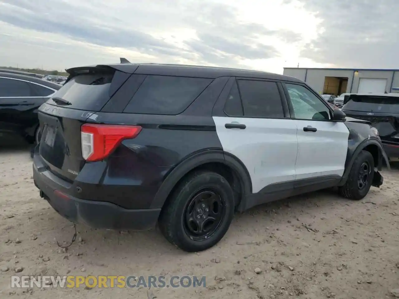 3 Photograph of a damaged car 1FM5K8AB9MGA43310 FORD EXPLORER 2021