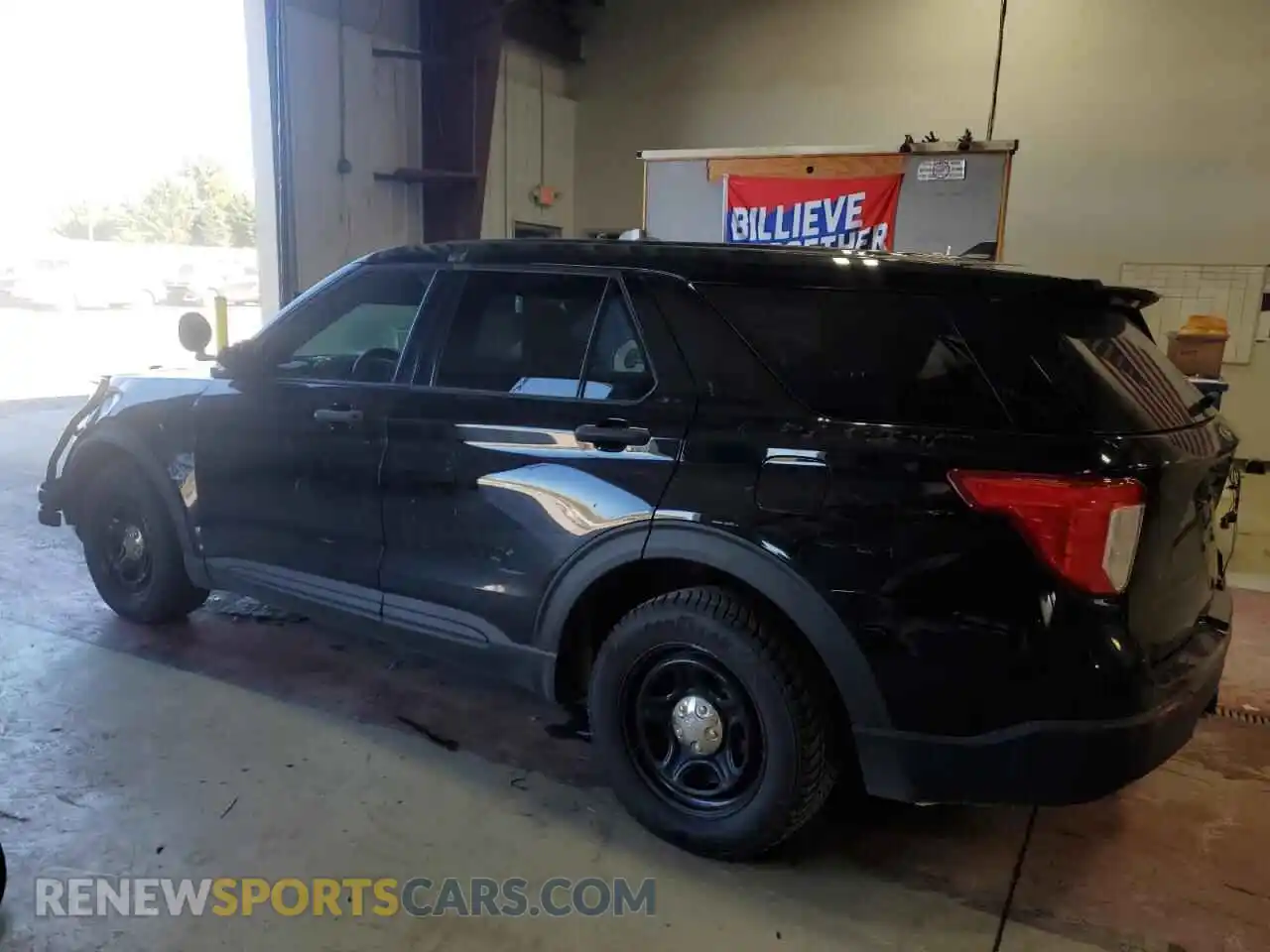 2 fotografías del automóvil dañado 1FM5K8AW2MNA15573 FORD EXPLORER 2021