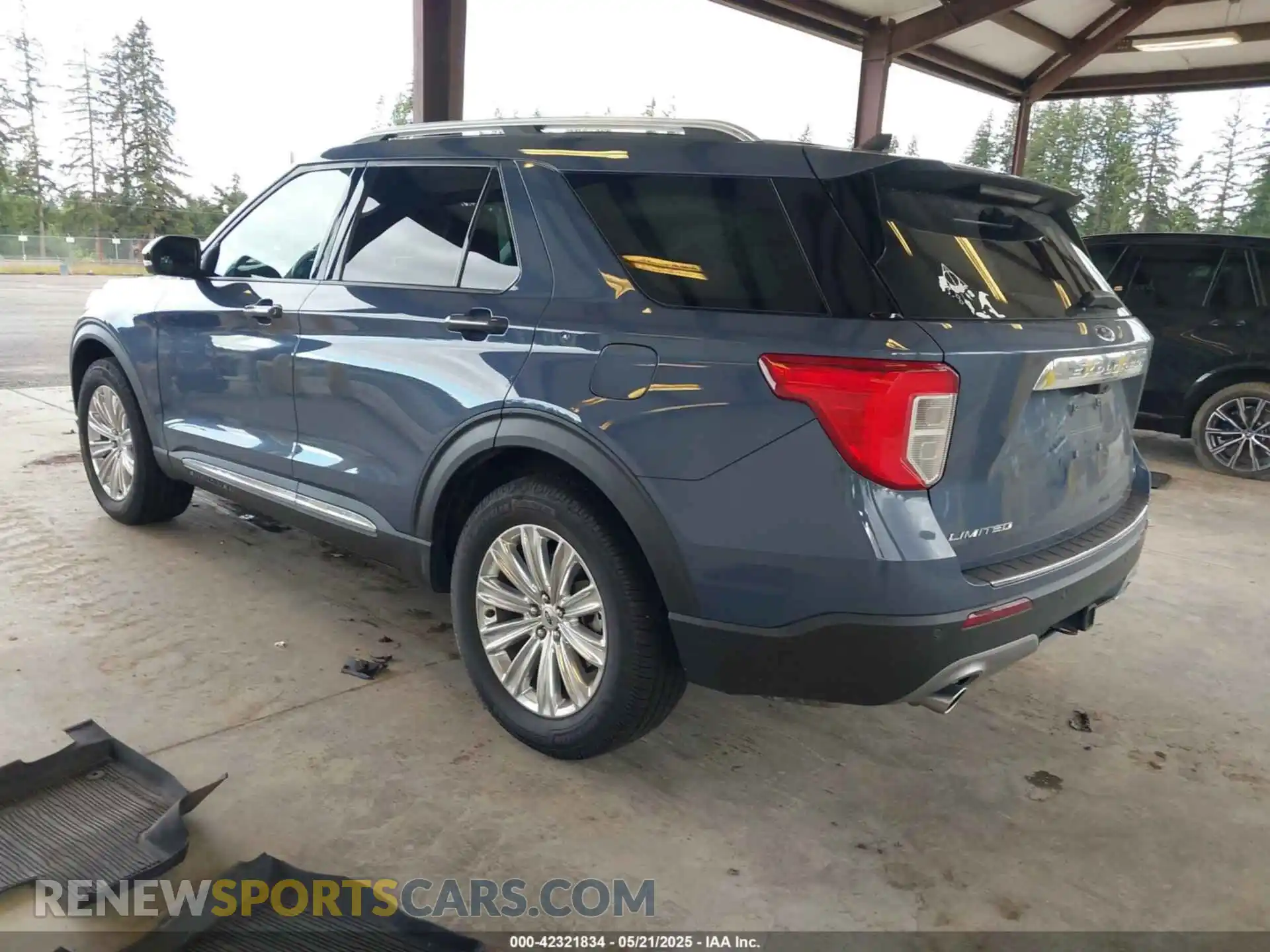 3 Photograph of a damaged car 1FM5K8FW0MNA06704 FORD EXPLORER 2021