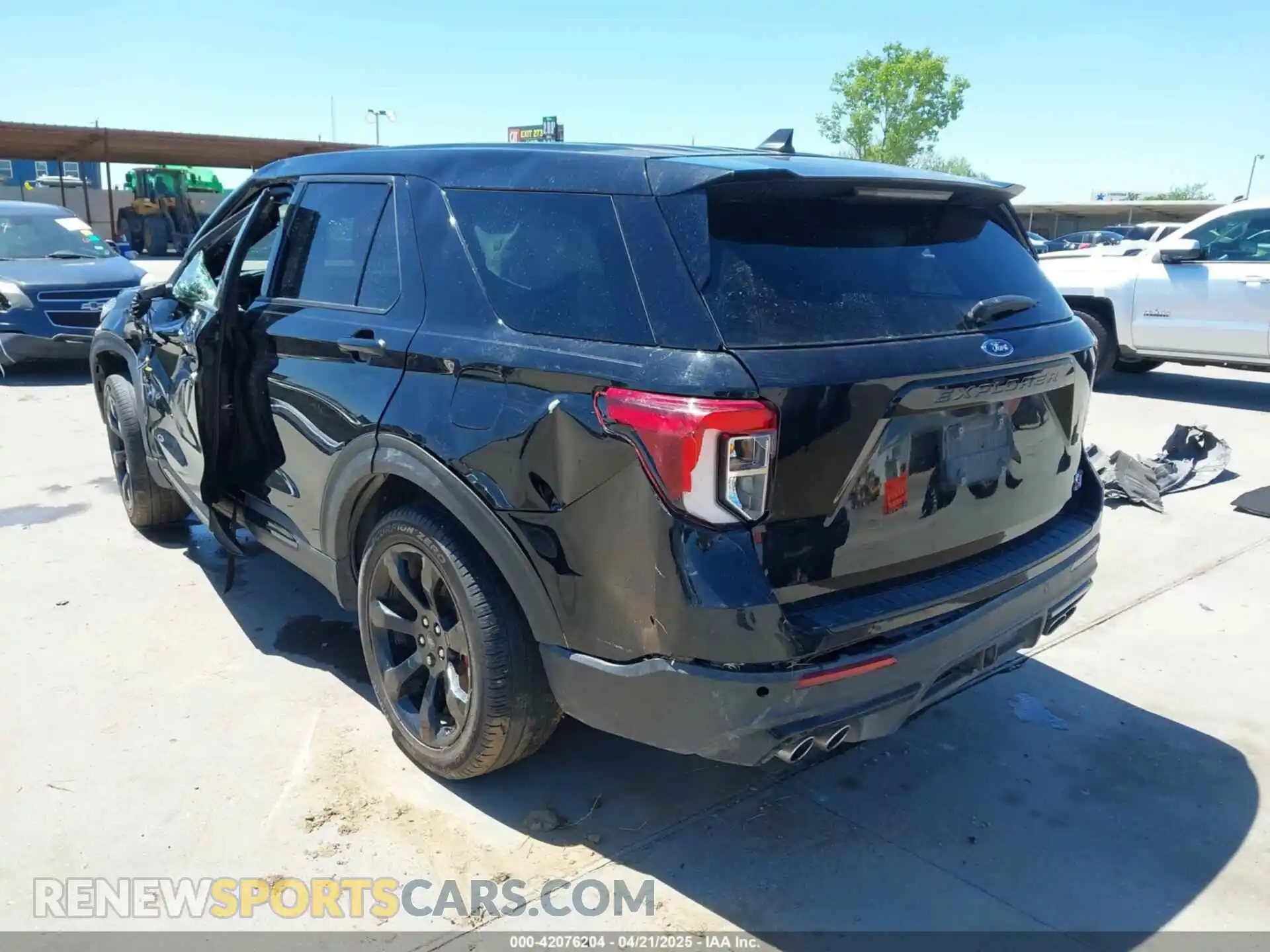 3 Photograph of a damaged car 1FM5K8GC1MGC24661 FORD EXPLORER 2021