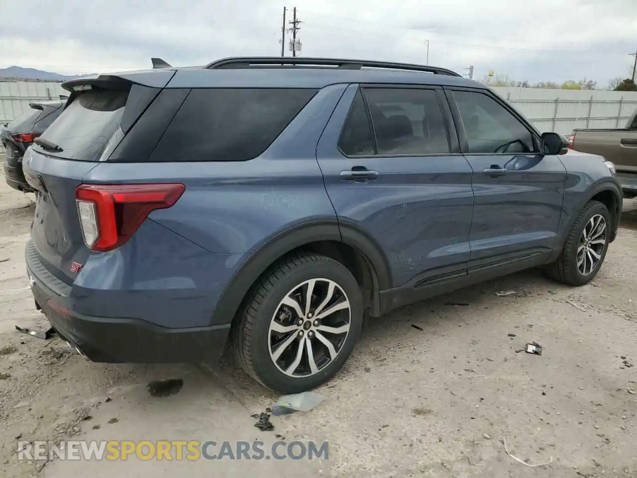 3 Photograph of a damaged car 1FM5K8GCXMGA05195 FORD EXPLORER 2021