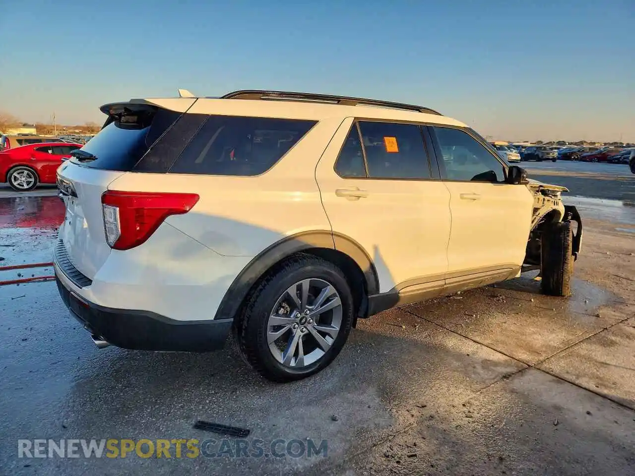 3 Photograph of a damaged car 1FMSK7DH0MGA04375 FORD EXPLORER 2021