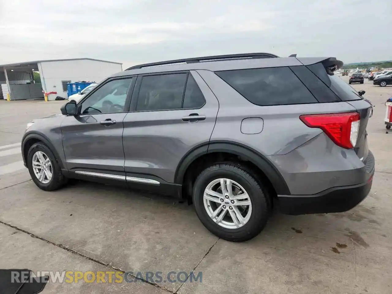 2 fotografías del automóvil dañado 1FMSK7DH0MGC33011 FORD EXPLORER 2021