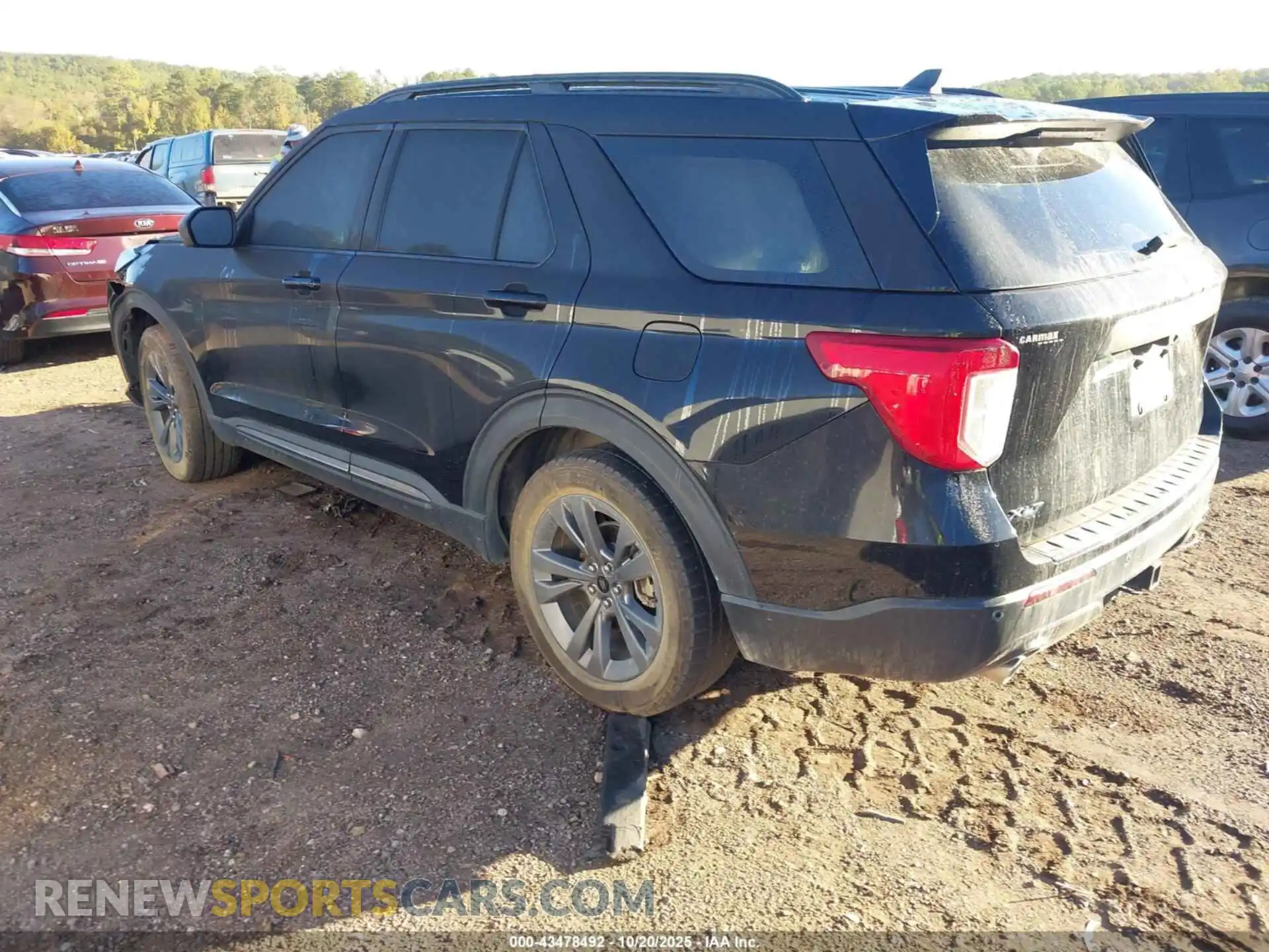 3 Photograph of a damaged car 1FMSK7DH1MGA01758 FORD EXPLORER 2021