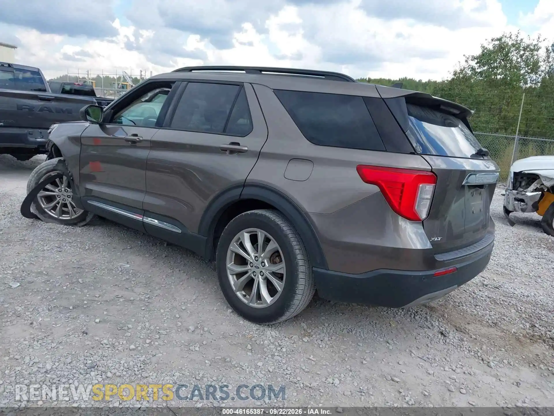 3 Photograph of a damaged car 1FMSK7DH1MGA27535 FORD EXPLORER 2021